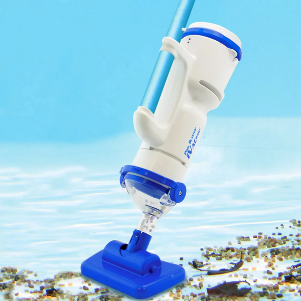 Aspirator cu baterie WaterTech Pool Blaster iVAC 250 pentru piscină, spa și jacuzzi