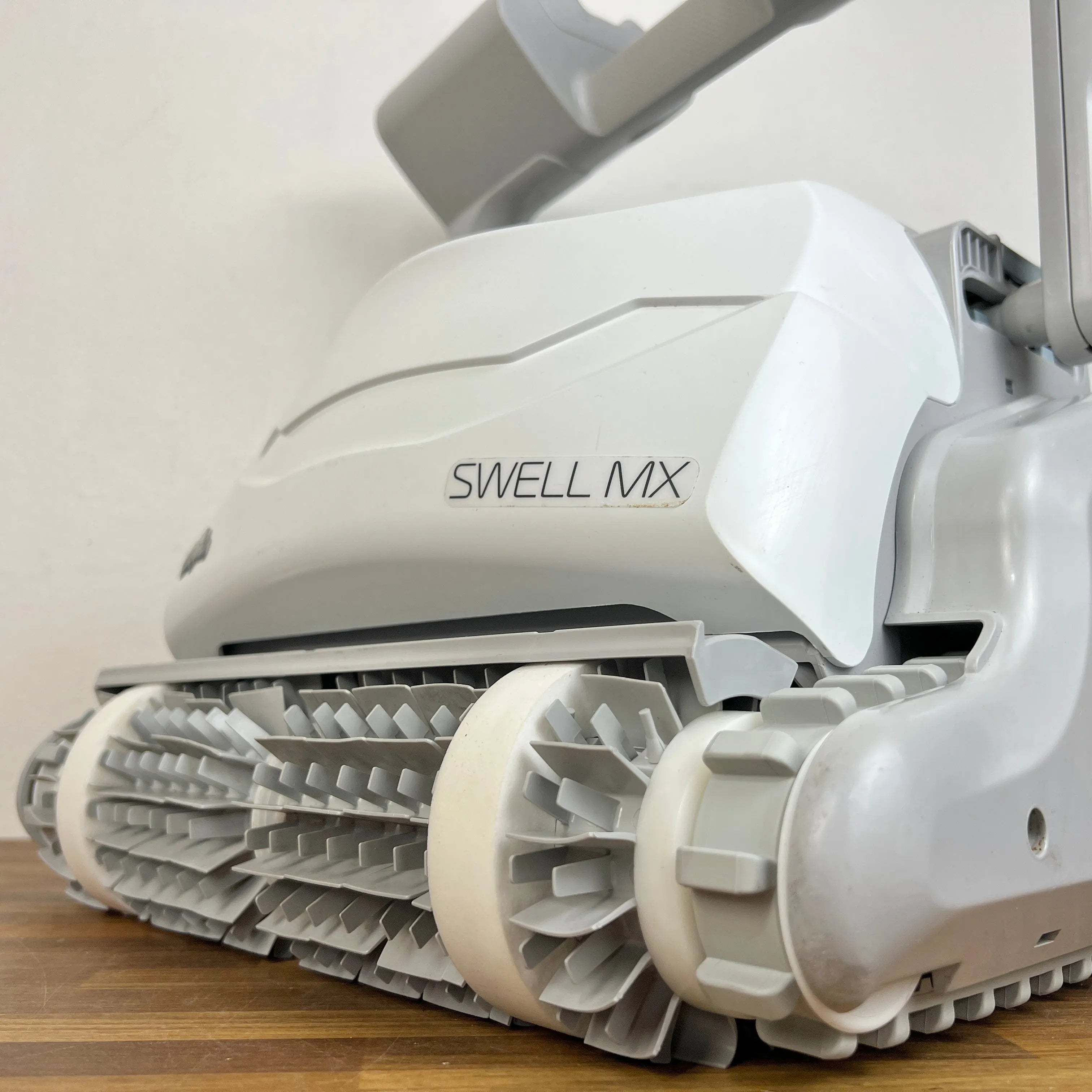 Robot piscina Dolphin SWELL MX - MetodoBlu