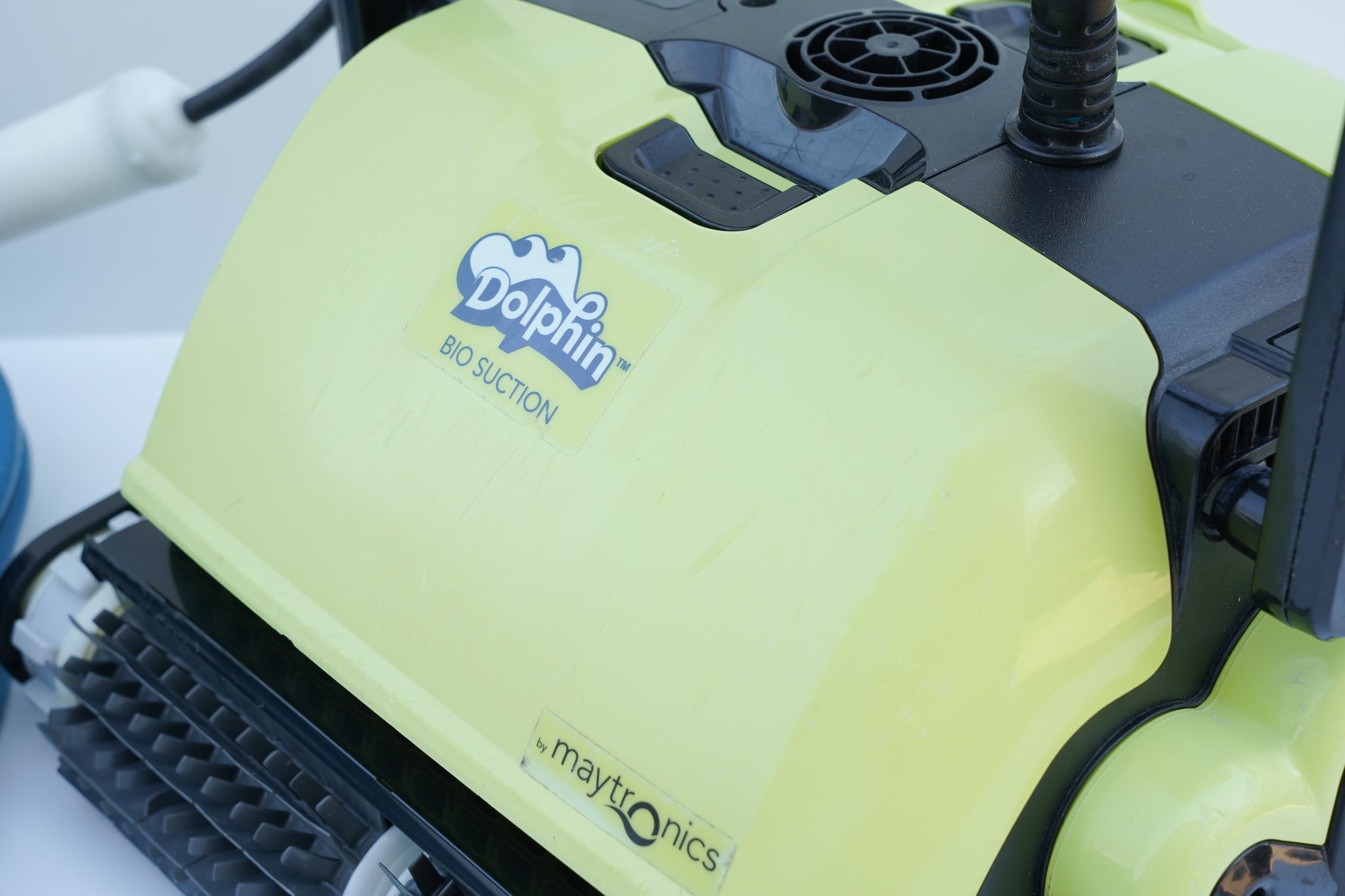 Robot de curățare pentru piscină Dolphin BIO Suction