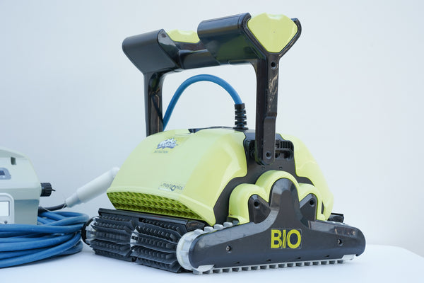Robot de curățare pentru piscină Dolphin BIO Suction