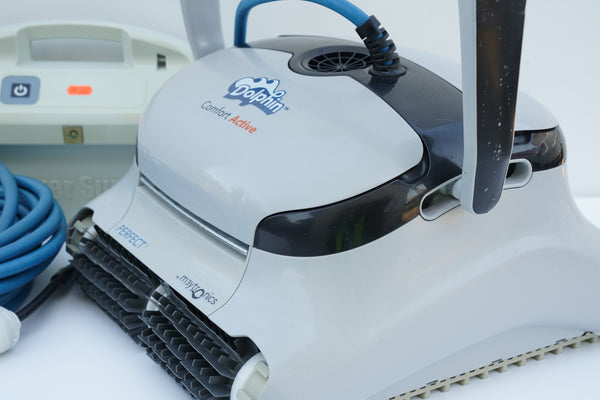 Robot curățare piscină Dolphin Maytronics Comfort Active