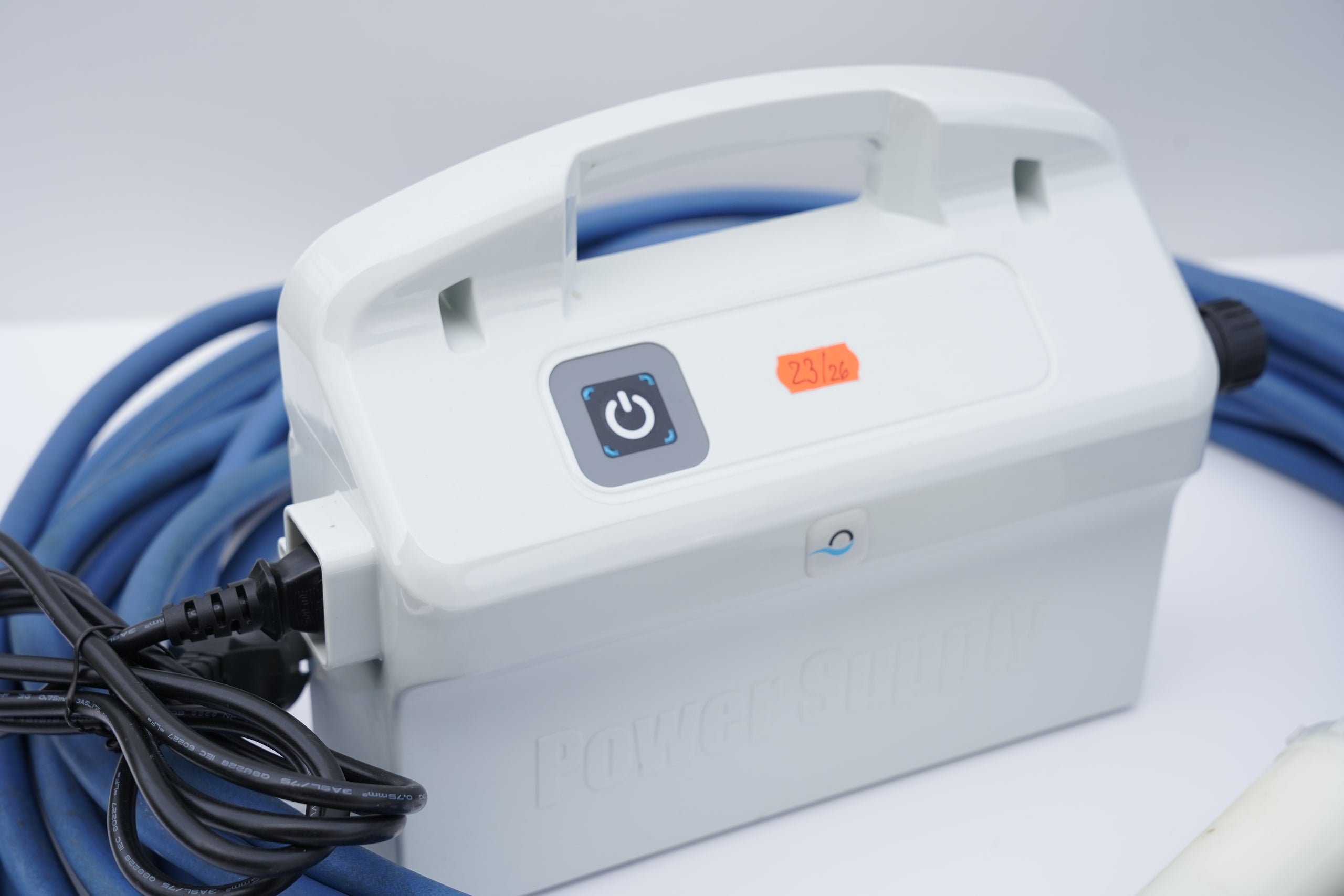 Robot curățare piscină Dolphin Maytronics M400