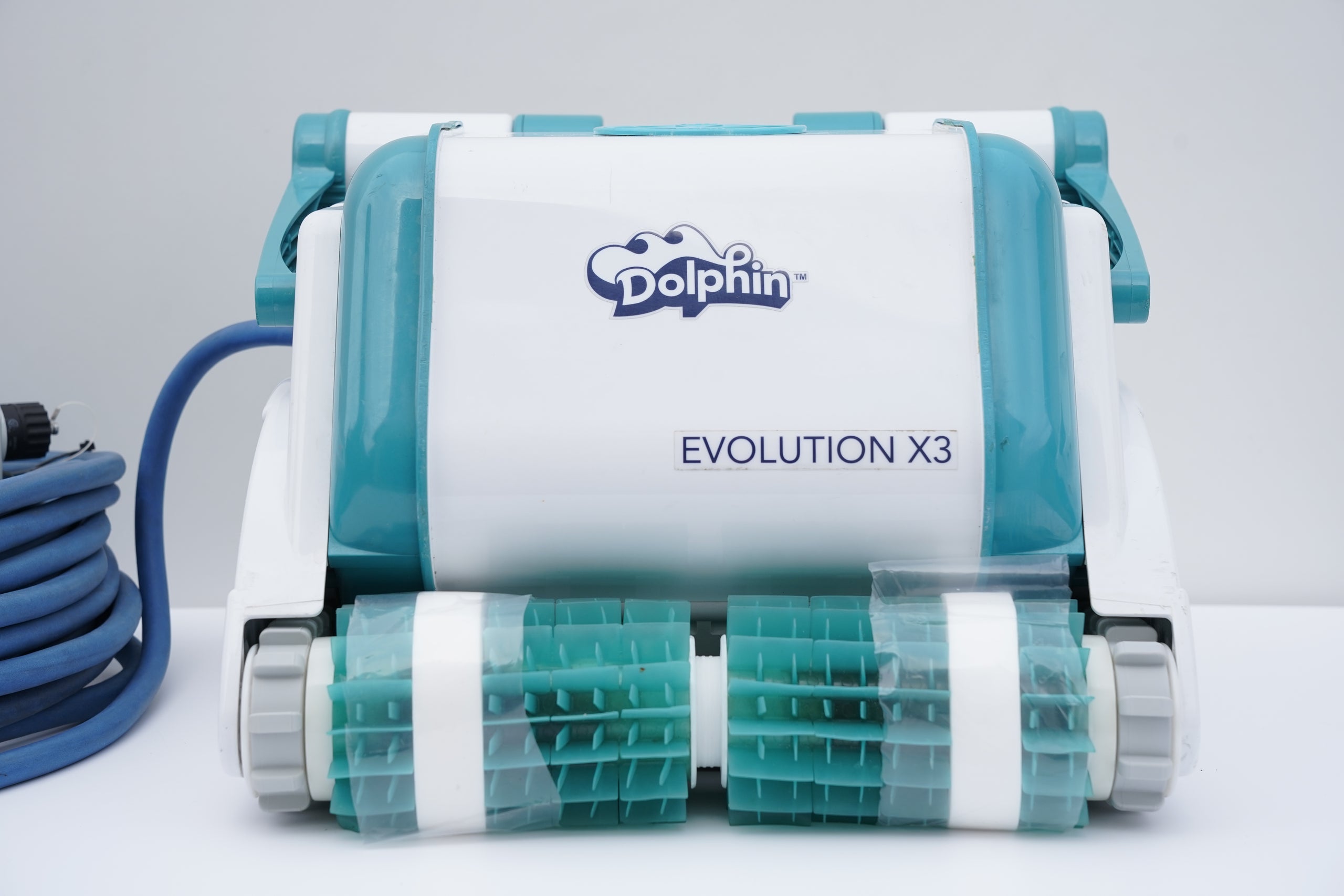 Robot curățare piscină Dolphin Evolution X3