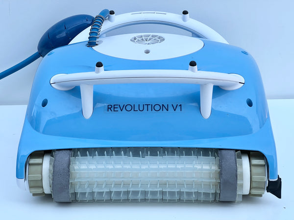 Robot de curățare pentru piscină Dolphin Revolution V1