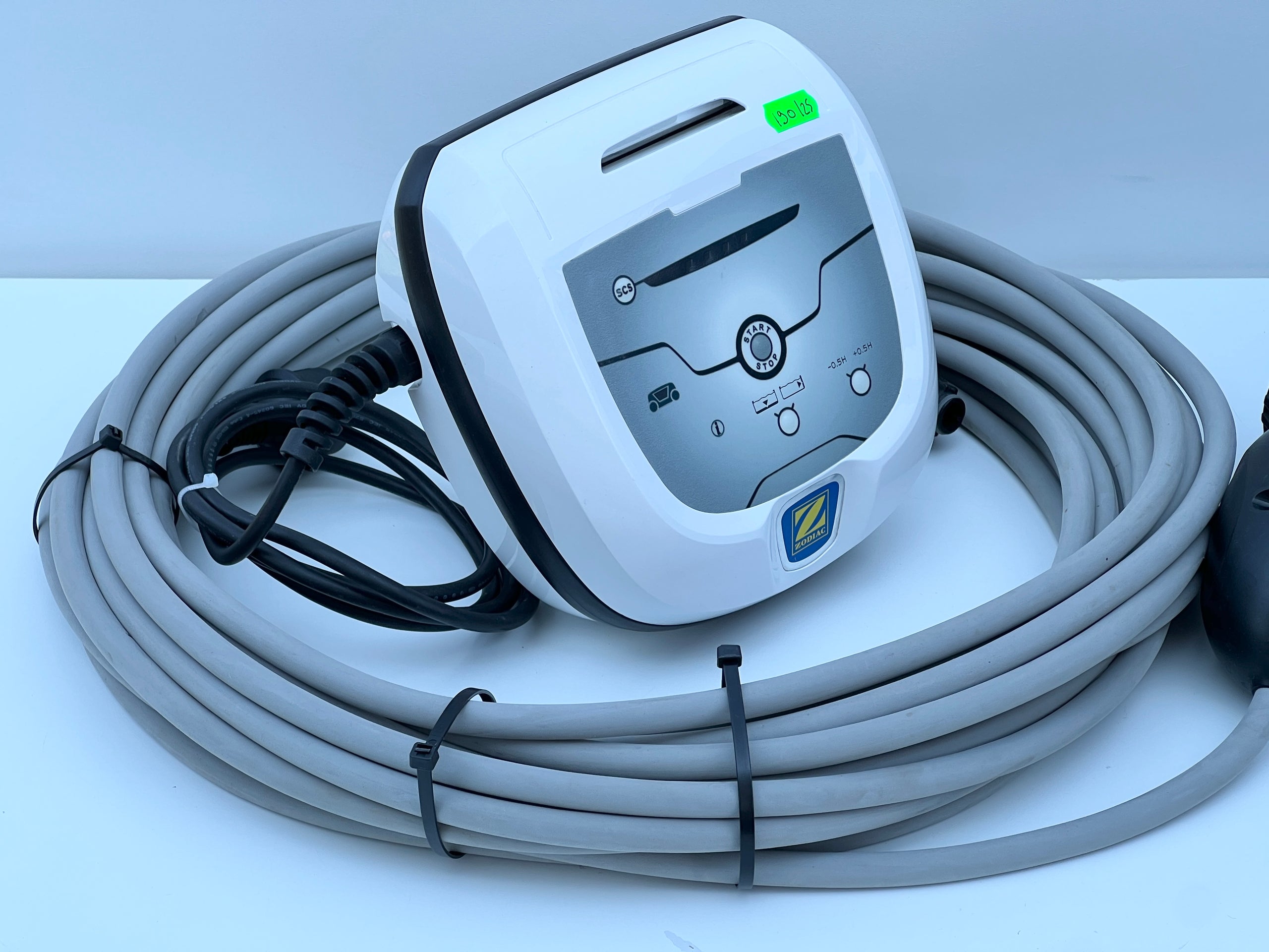 Robot de curățare pentru piscină Zodiac CyclonX RC4400