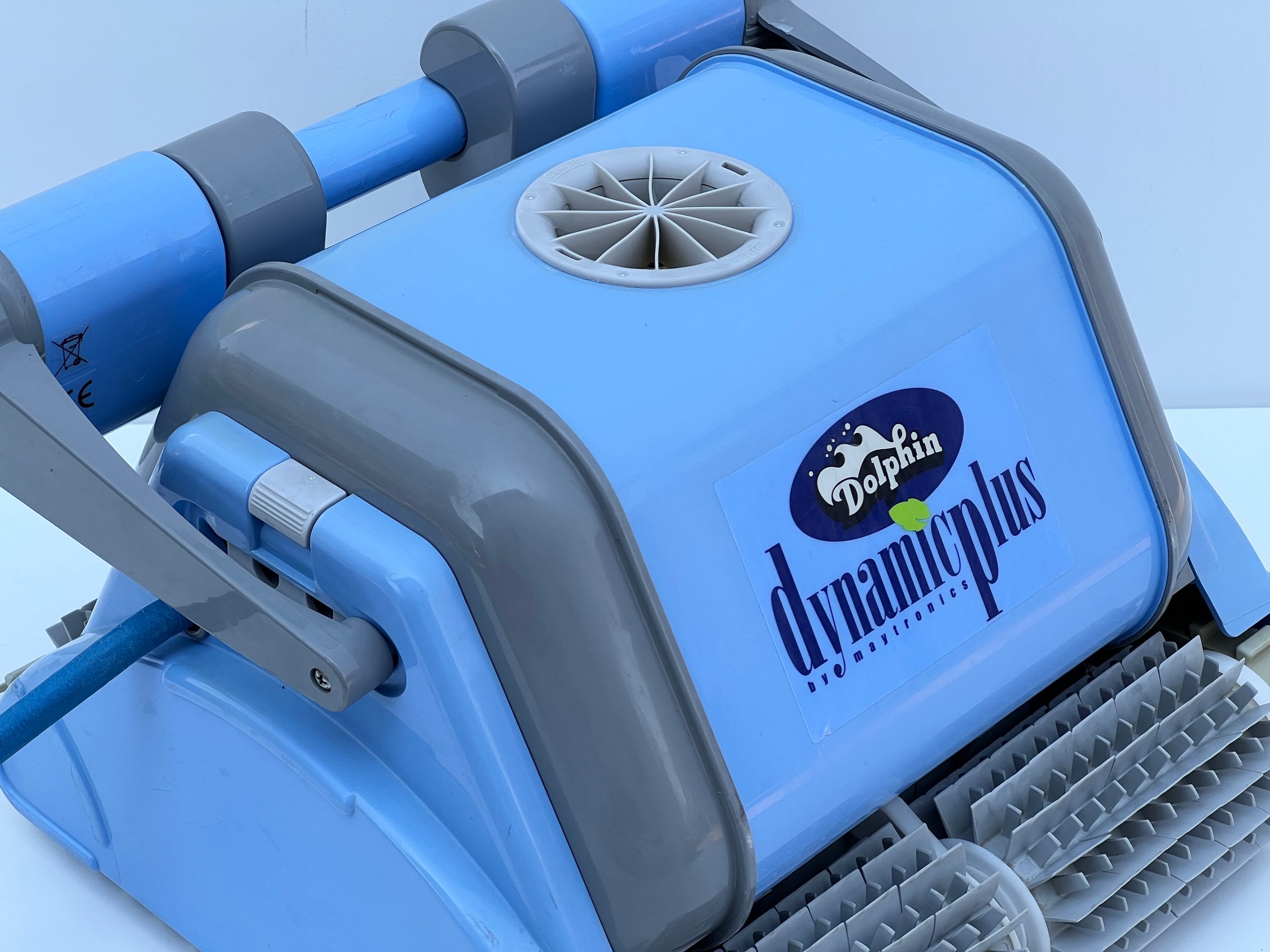 Robot de curățare pentru piscină Dolphin Dynamic Plus