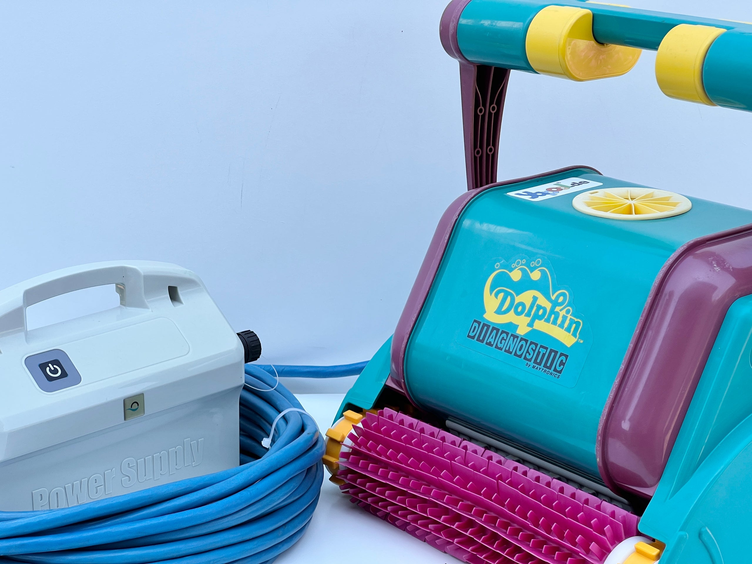 Robot de curățare pentru piscină Dolphin Diagnostic 2001