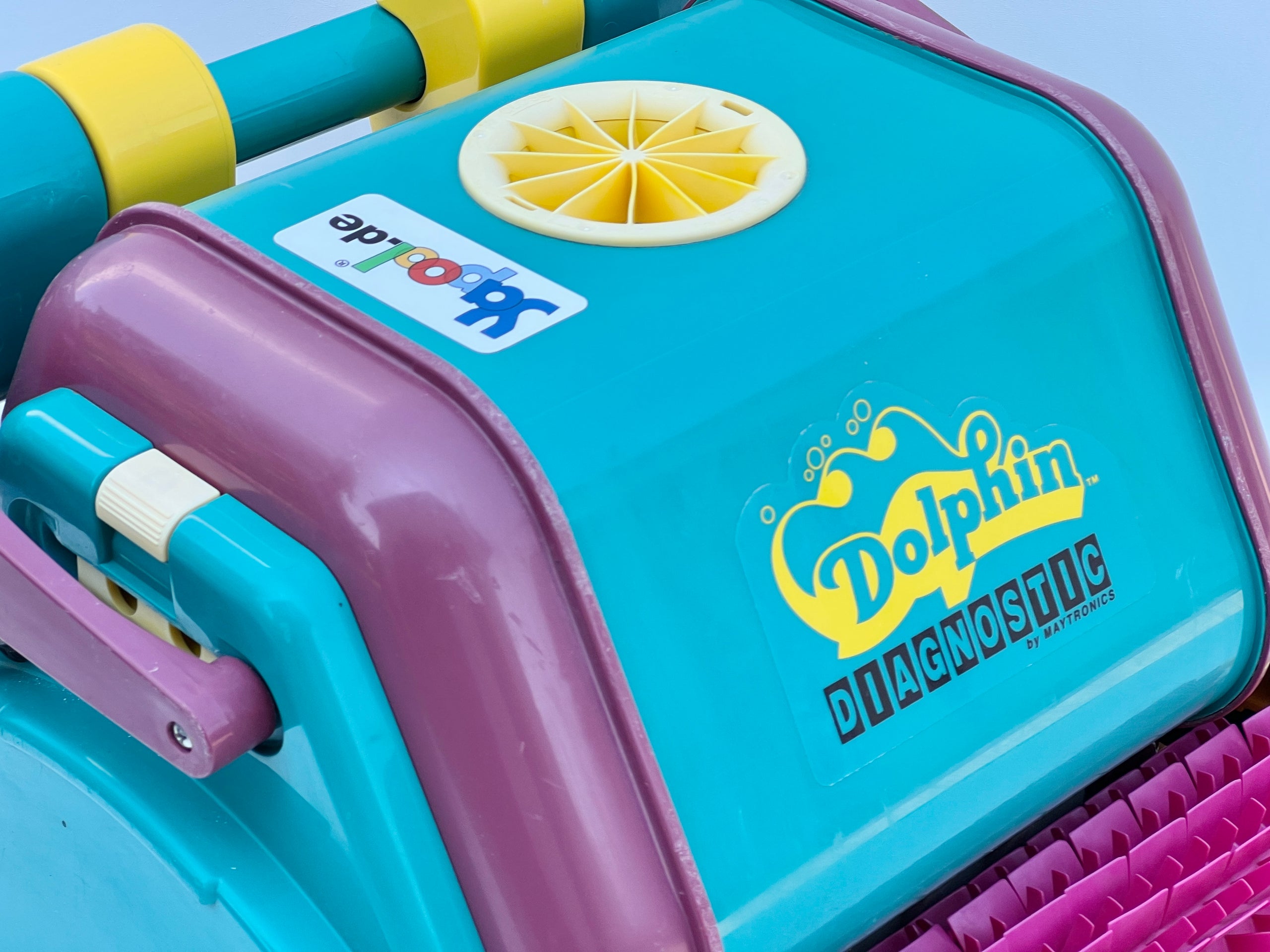 Robot de curățare pentru piscină Dolphin Diagnostic 2001