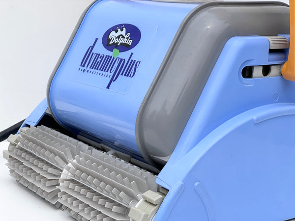Robot de curățare pentru piscină Dolphin Dynamic Plus (PROX2 - Ciclu 6 Ore)