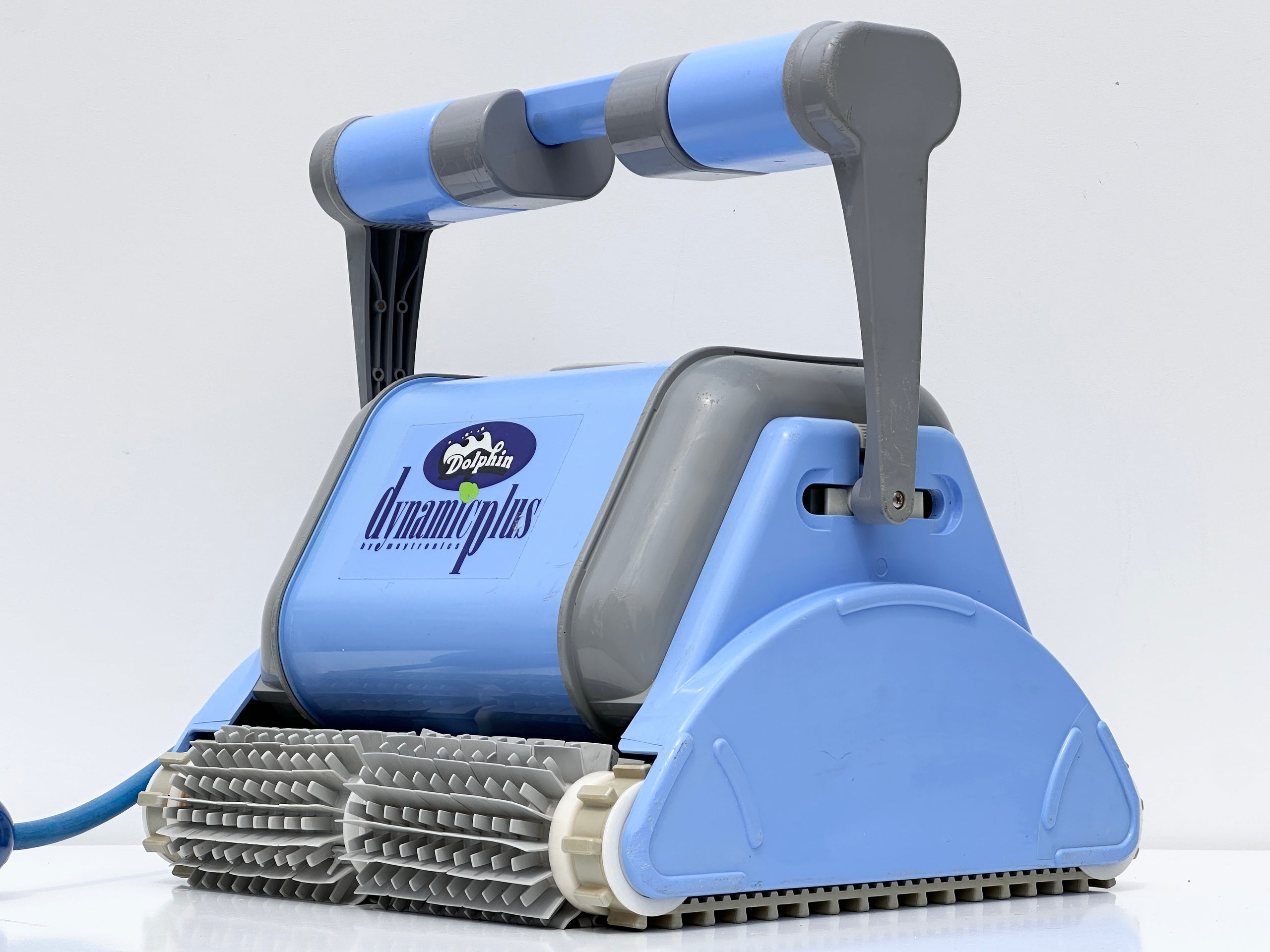 Robot de curățare pentru piscină Dolphin Dynamic Plus