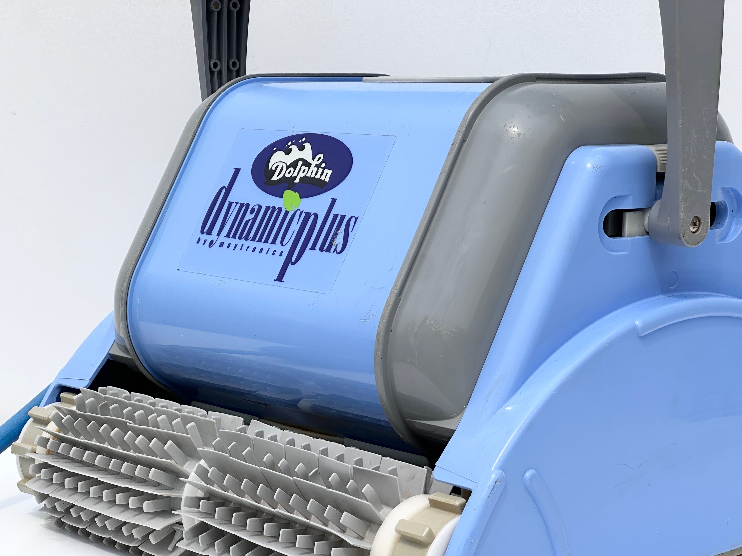 Robot de curățare pentru piscină Dolphin Dynamic Plus