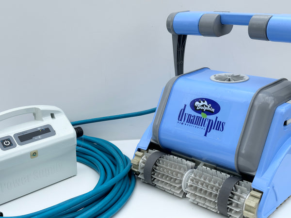 Robot de curățare pentru piscină Dolphin Dynamic Plus