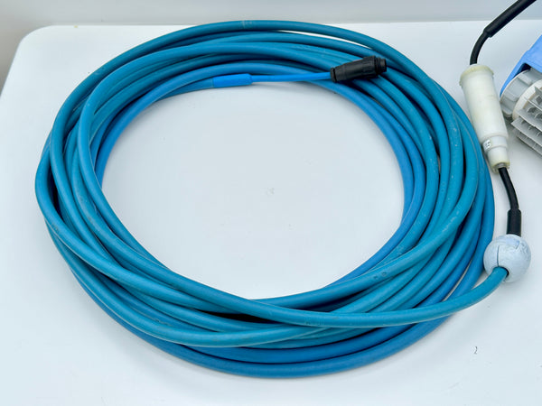 Robot de curățare pentru piscină Dolphin Dynamic Plus