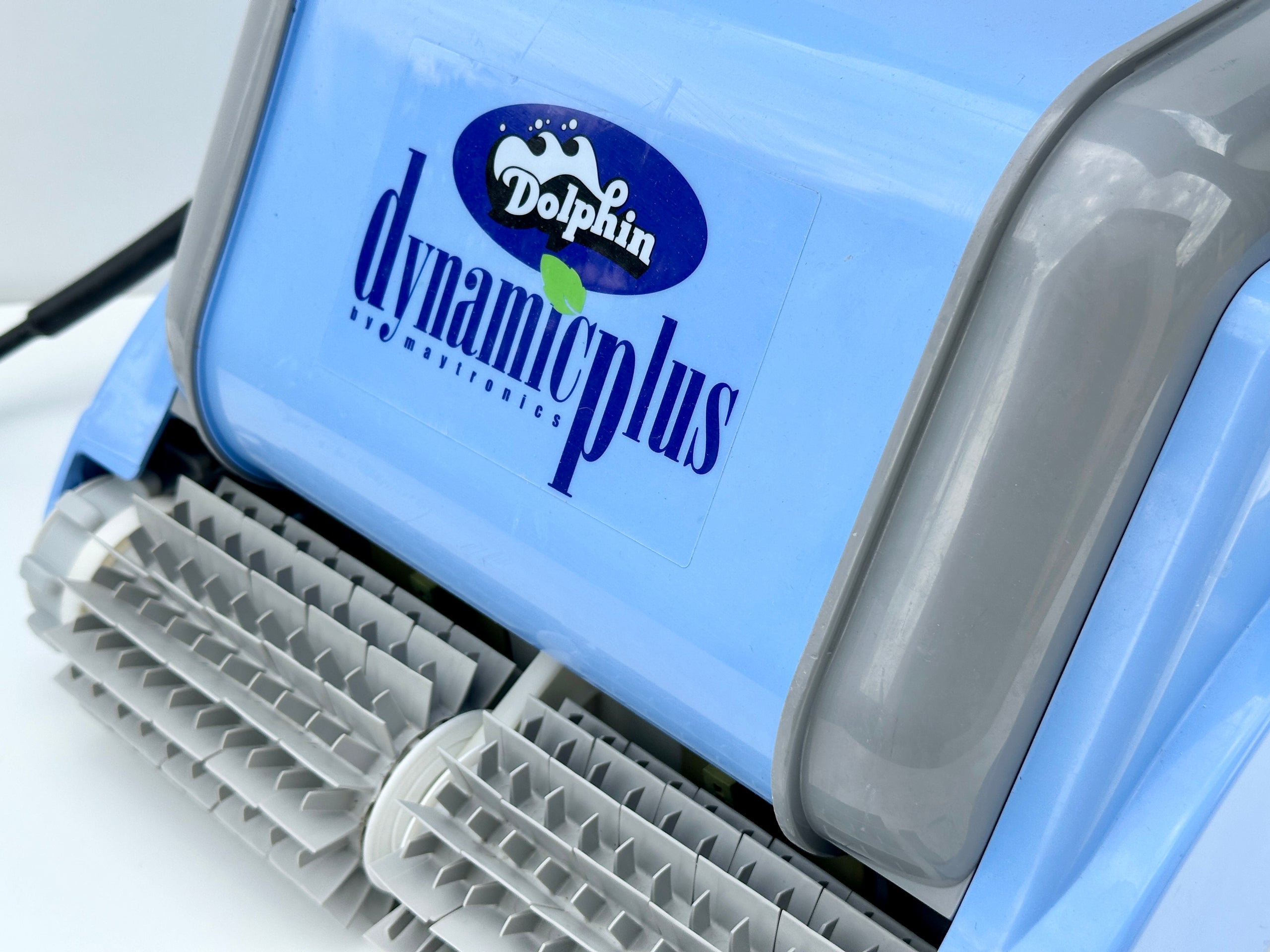 Robot de curățare pentru piscină Dolphin Dynamic Plus