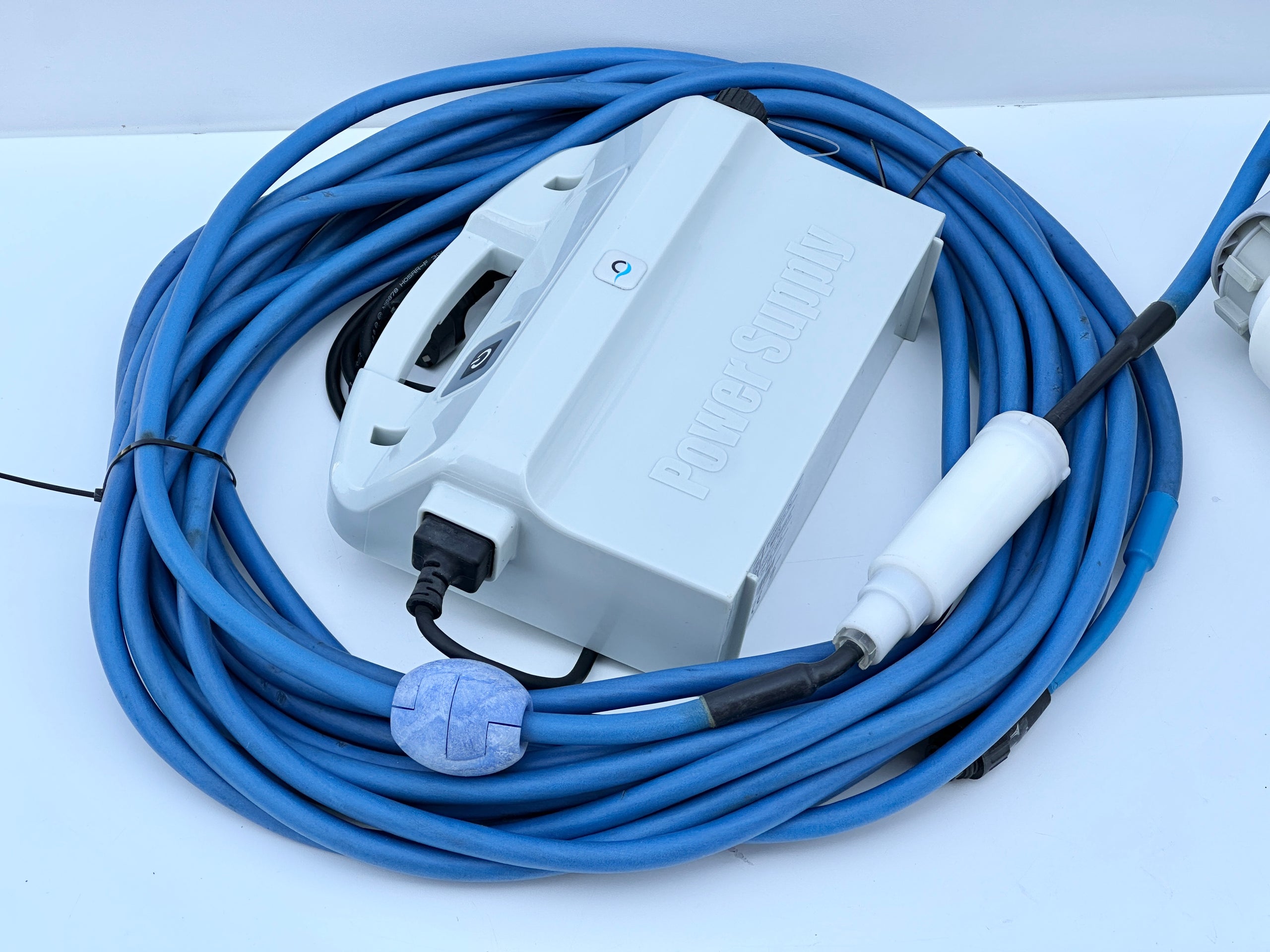 Robot de curățare pentru piscină Dolphin Maytronics Comfort Active
