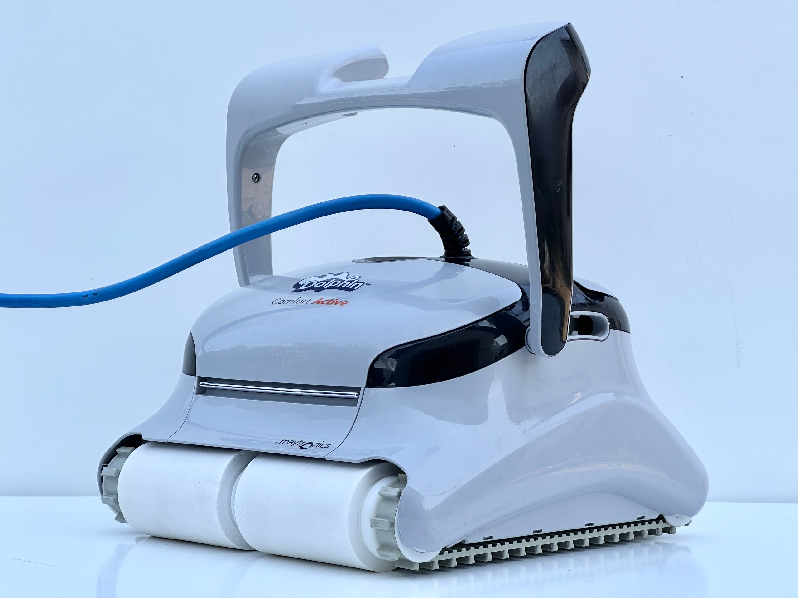 Robot de curățare pentru piscină Dolphin Maytronics Comfort Active