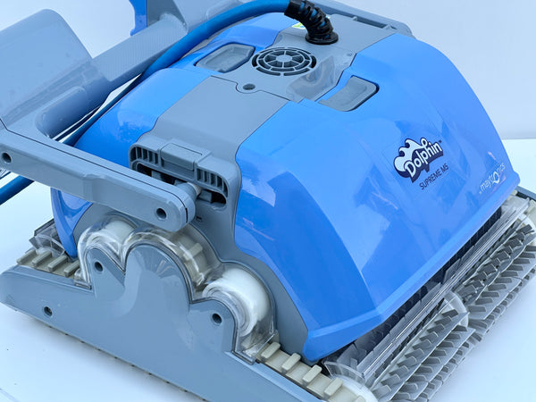 Robot de curățare pentru piscină Dolphin Supreme M5