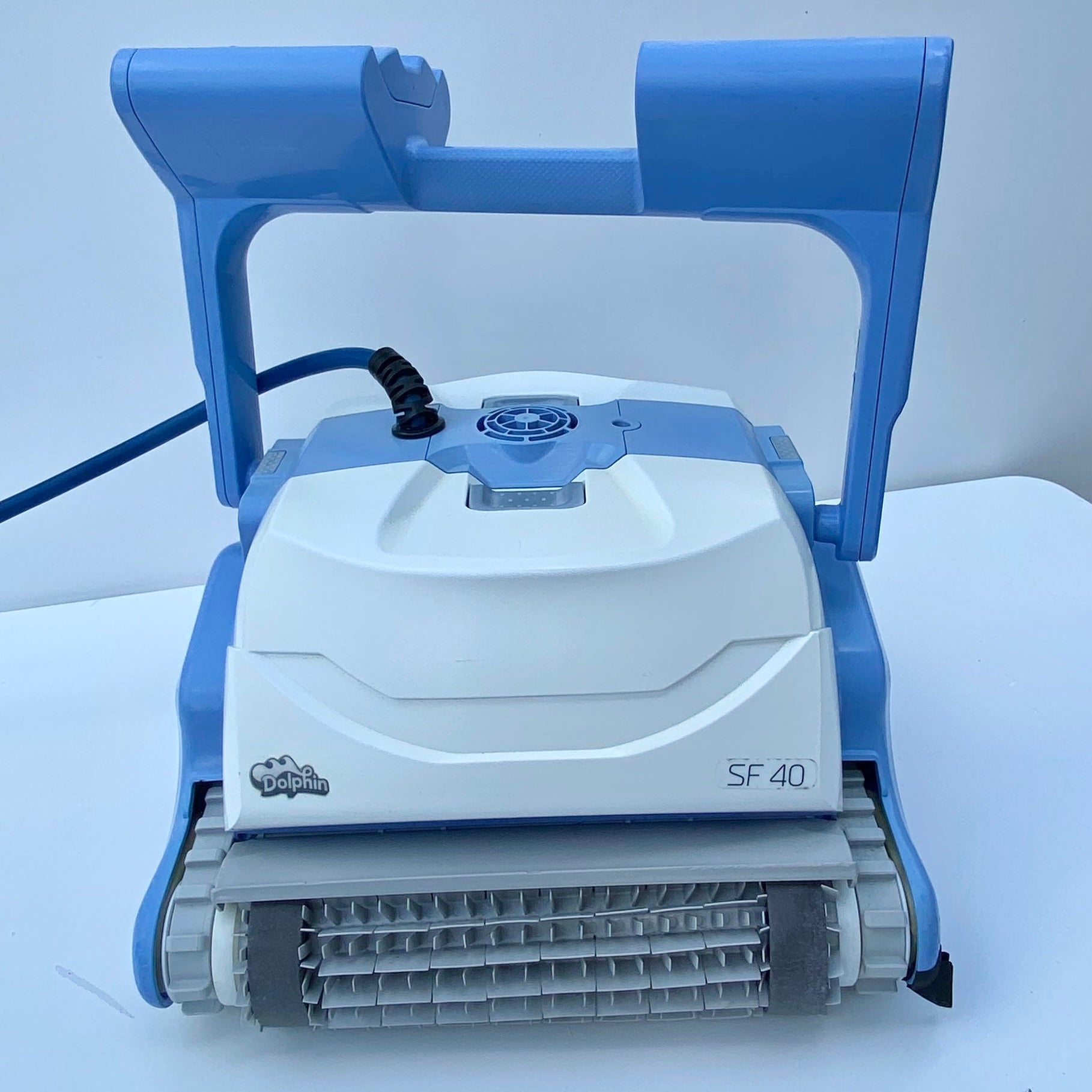 Robot de curățare pentru piscină Dolphin Maytronics SF40