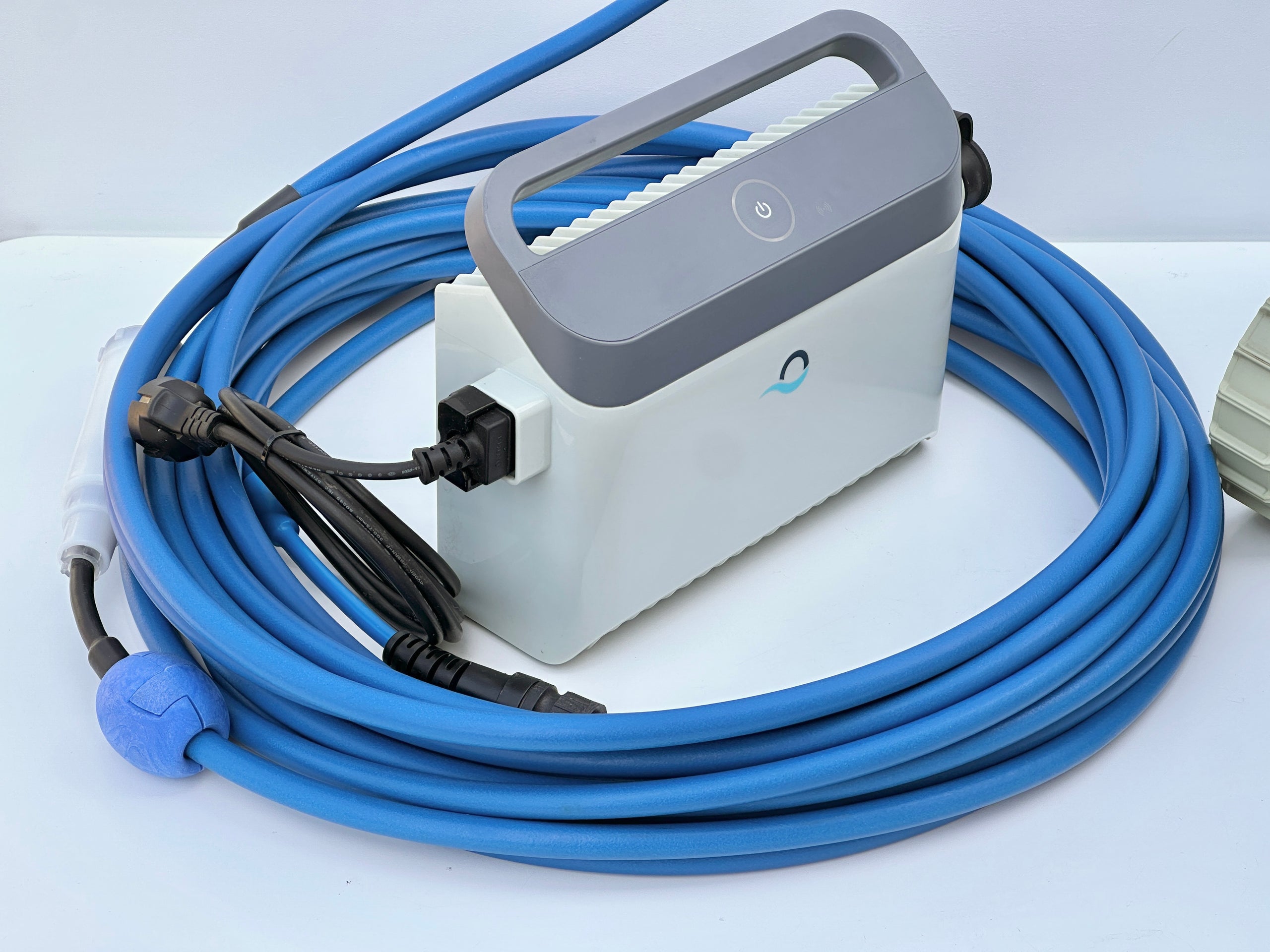 Robot de curățare pentru piscină Dolphin Maytronics Zenit 60