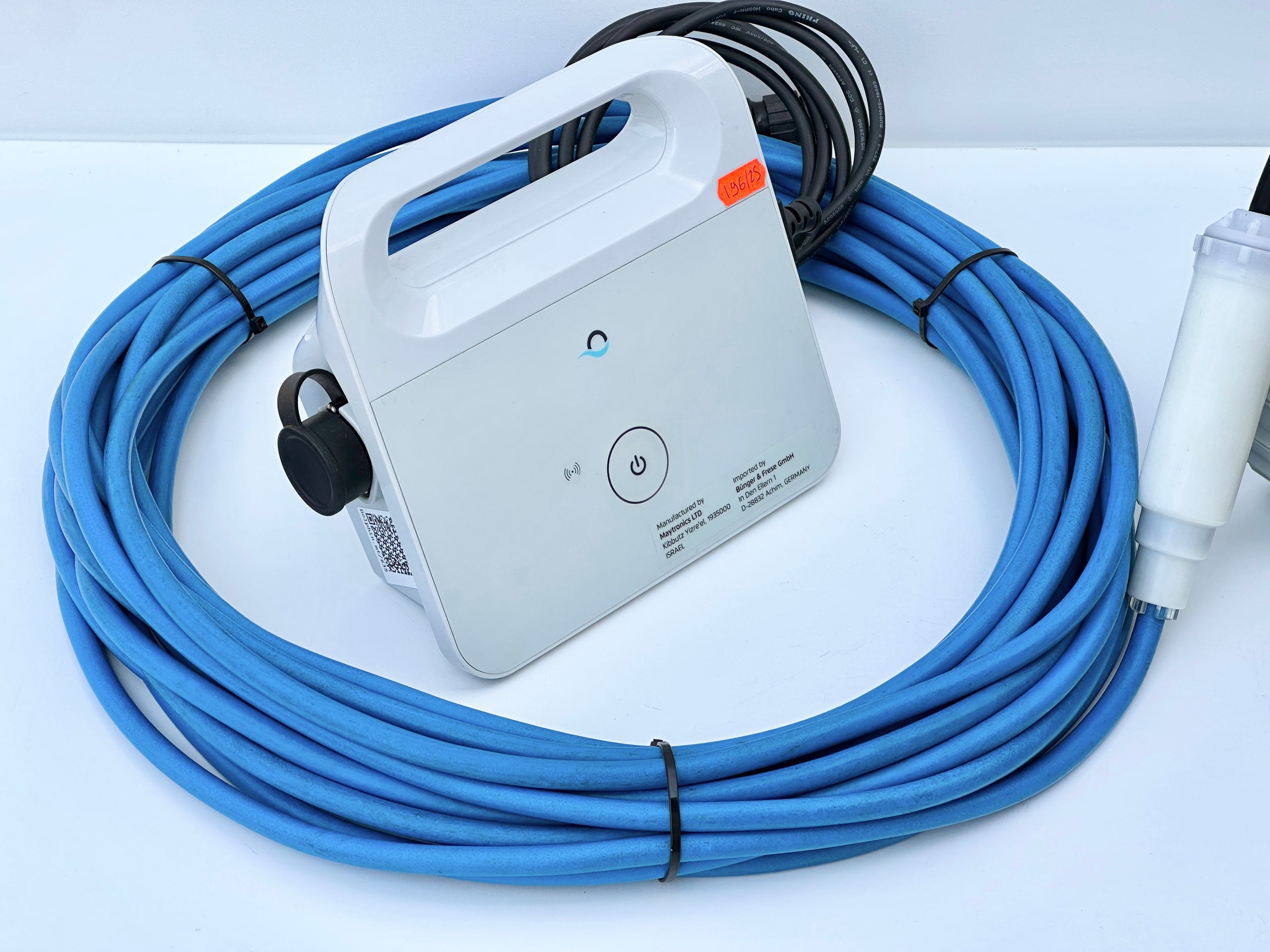 Robot de curățare pentru piscină Dolphin Maytronics Evolution 40i