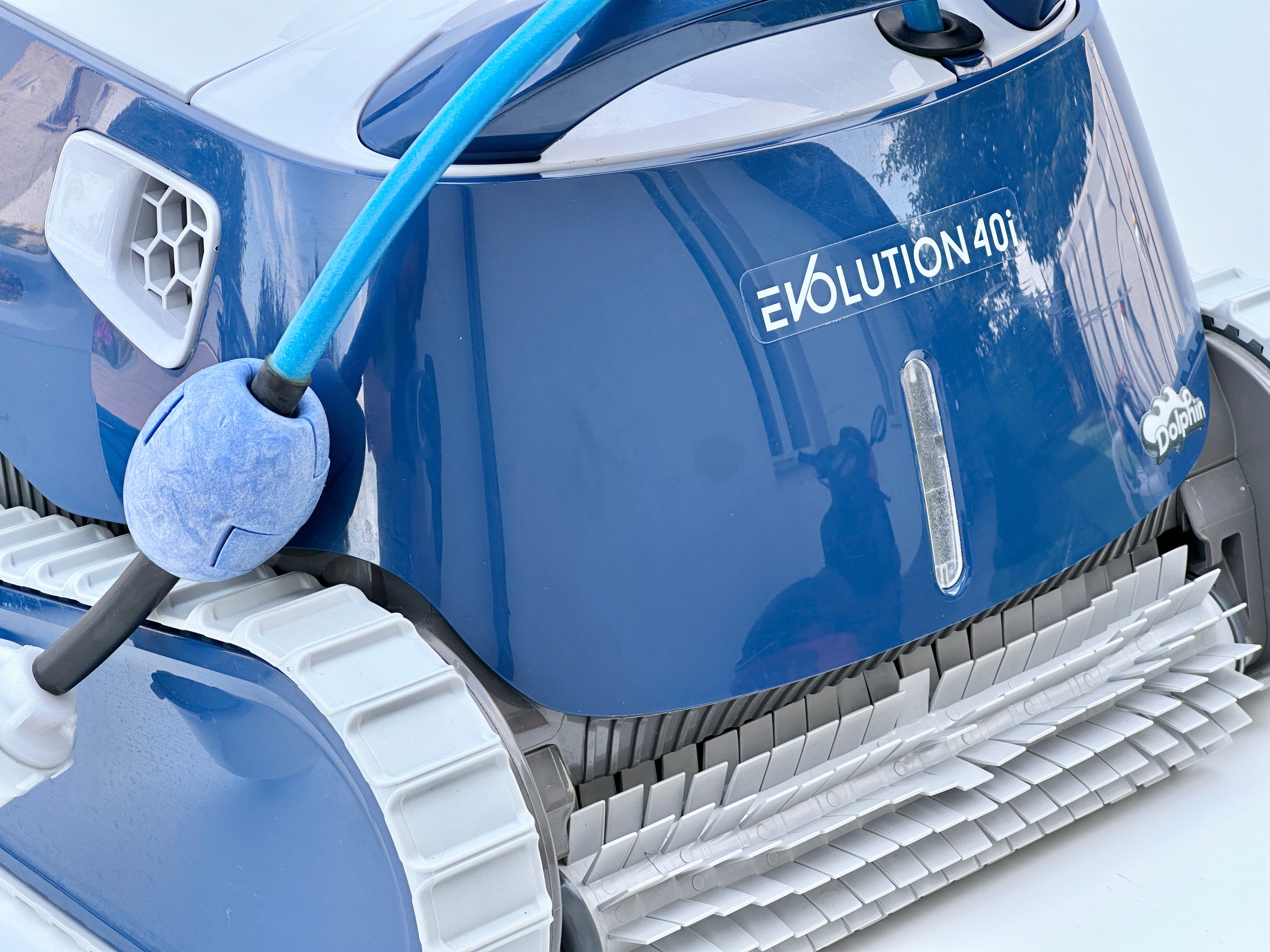 Robot de curățare pentru piscină Dolphin Maytronics Evolution 40i