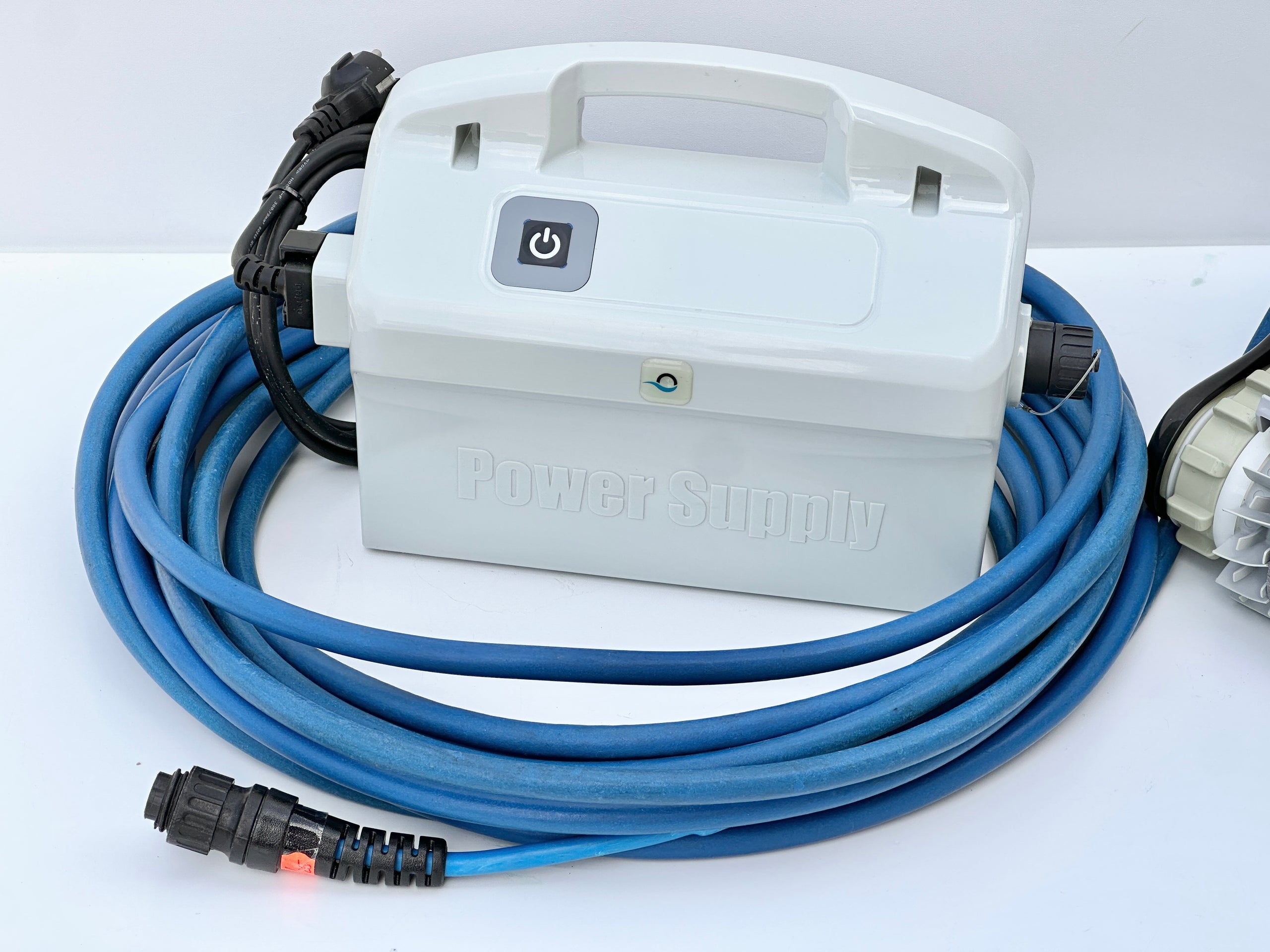 Robot de curățare pentru piscină Dolphin Maytronics PS50