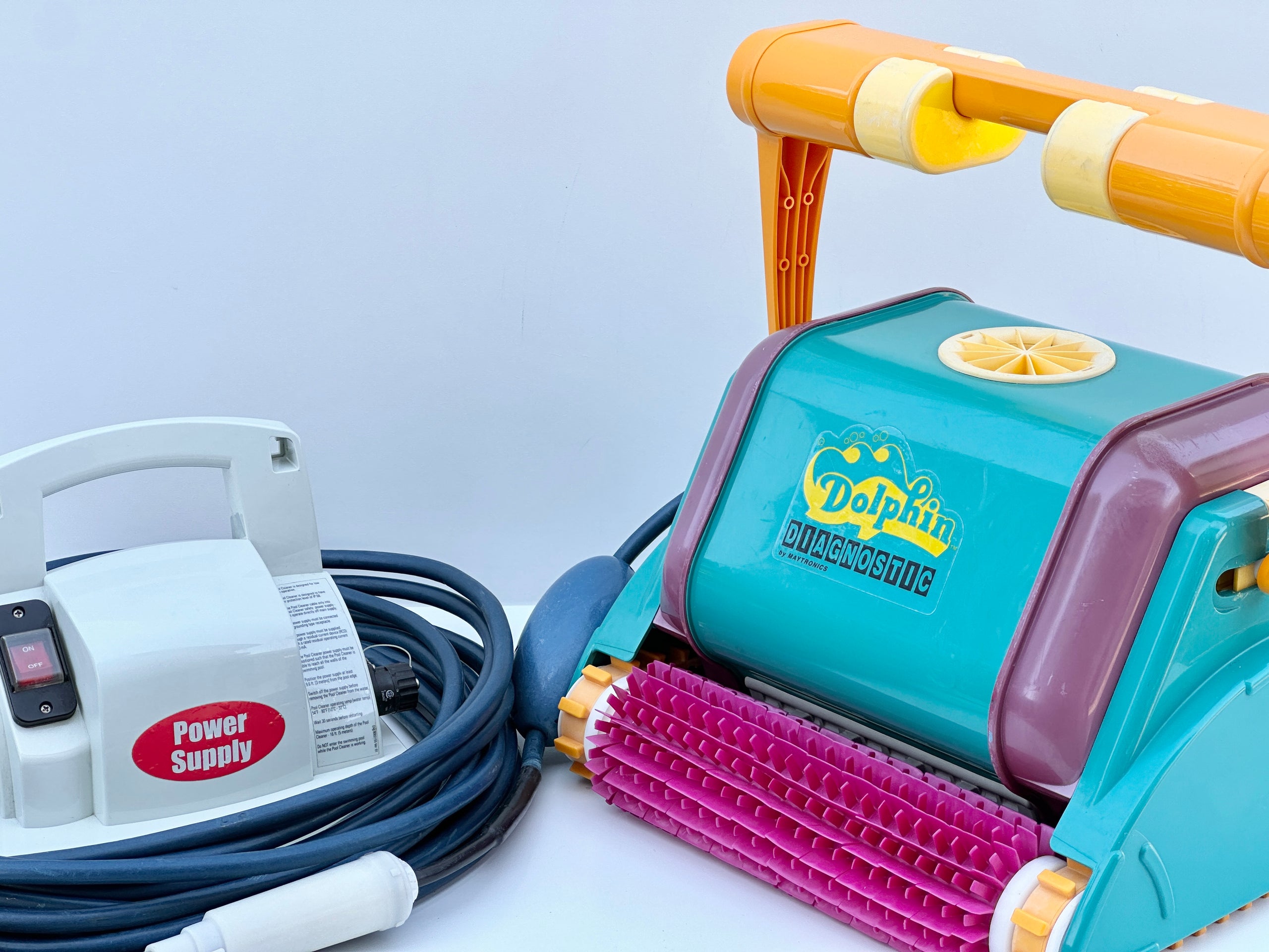 Robot de curățare pentru piscină Dolphin Diagnostic 2001