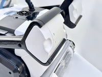 Robot de curățare pentru piscină Dolphin Maytronics PS60 Wi-Fi IoT