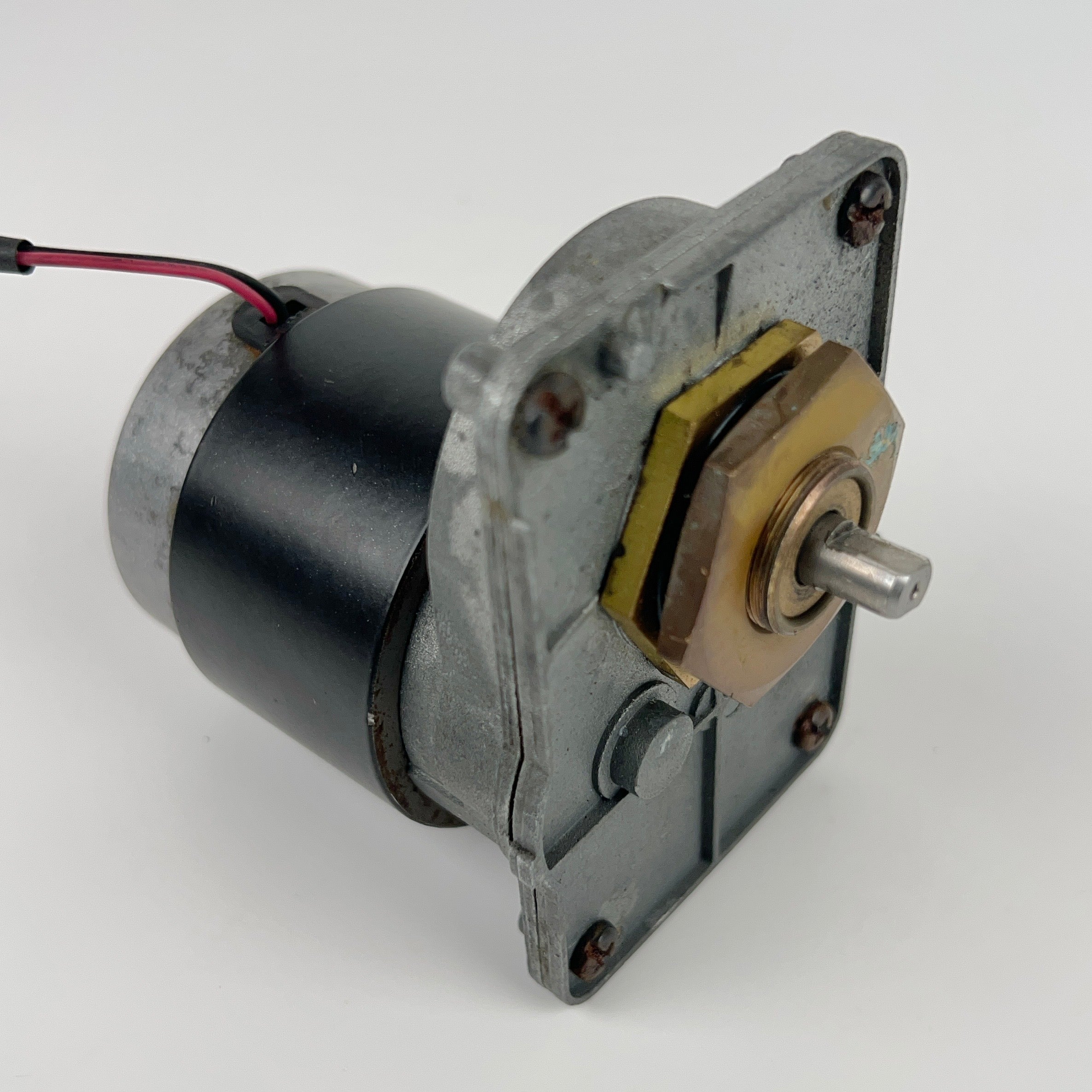 Motor tracțiune pentru robot de curățare piscină Dolphin Maytronics 5521253 Rev C - Recondiționat (Garanție 12 luni)