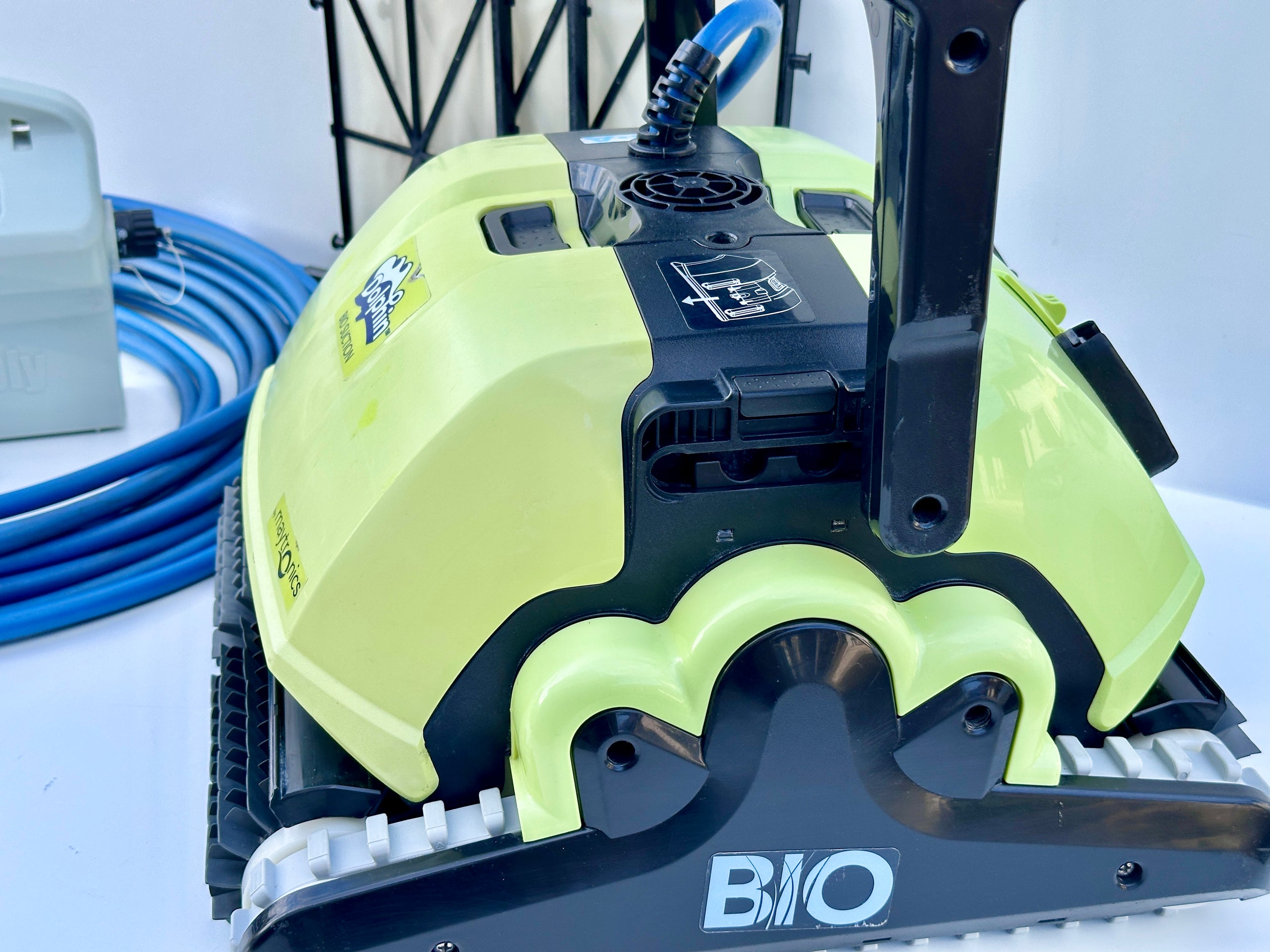 Robot de curățare pentru piscină Dolphin BIO Suction
