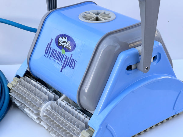 Robot de curățare pentru piscină Dolphin Dynamic Plus