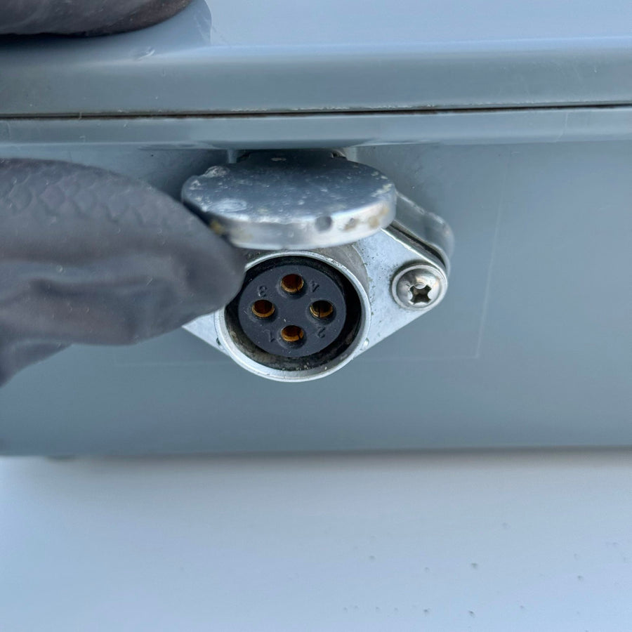 Alimentator robot de curățare pentru piscină Aquabot / Aquatron AQ11071W100 - Recondiționat (Garanție 12 luni)