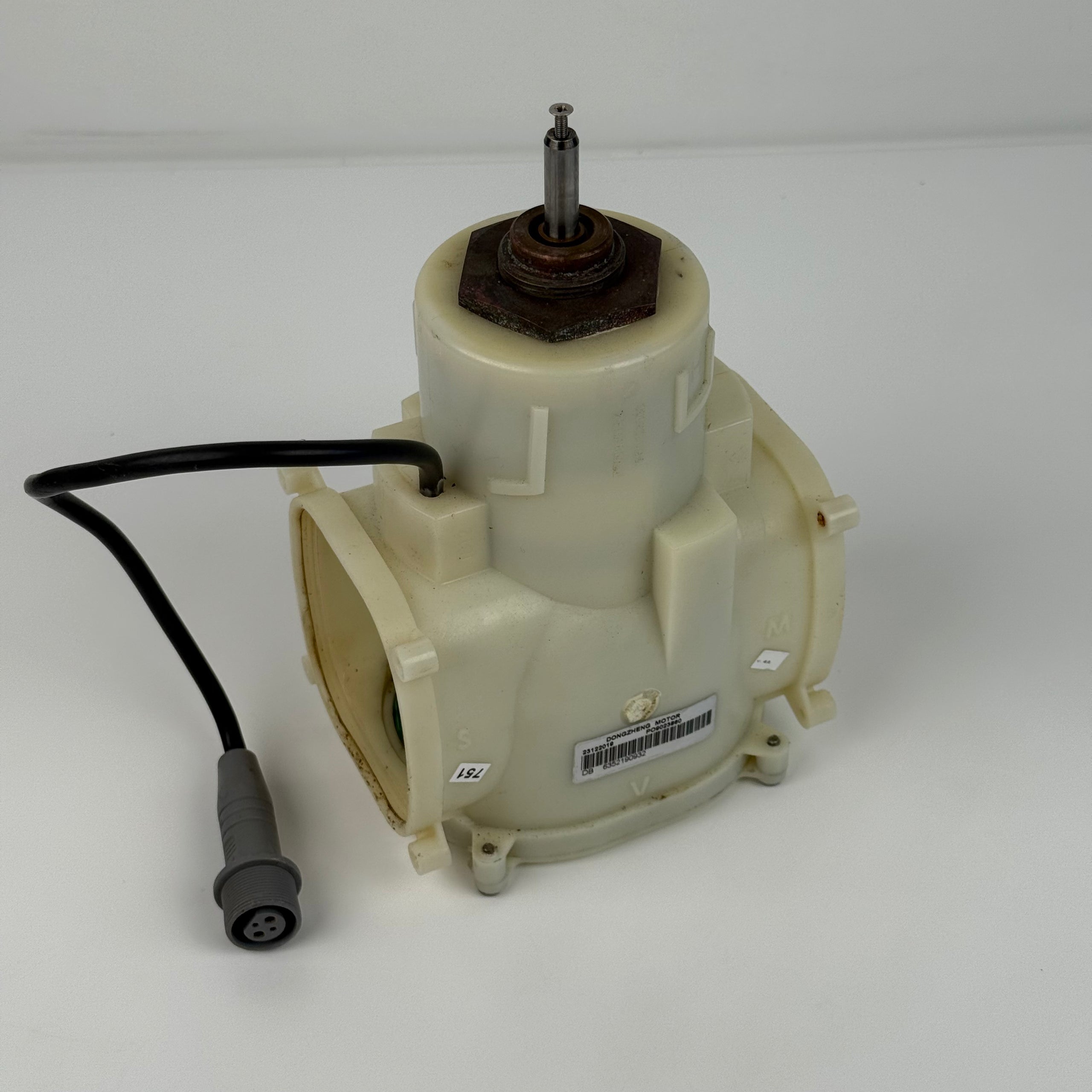 Motor pompă de aspirație pentru robot piscină BWT Aquabot AS2903750 - Recondiționat (Garanție 12 luni)