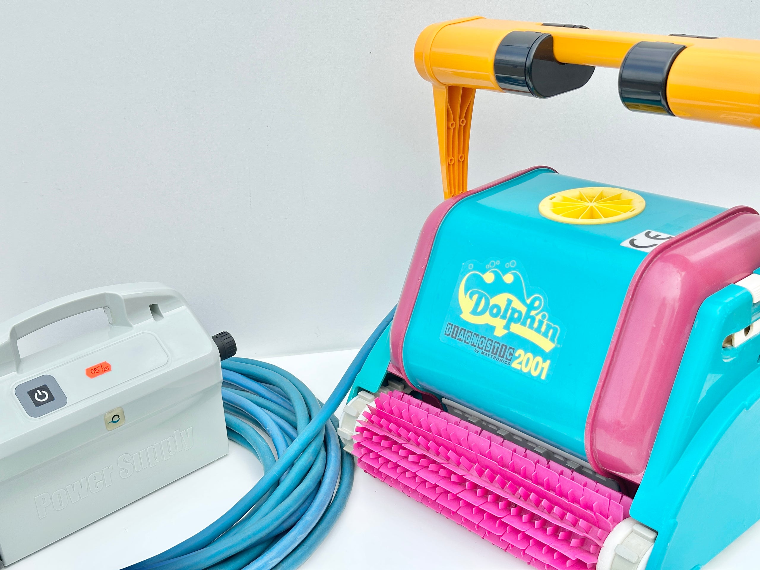 Robot de curățare pentru piscină Dolphin Diagnostic 2001