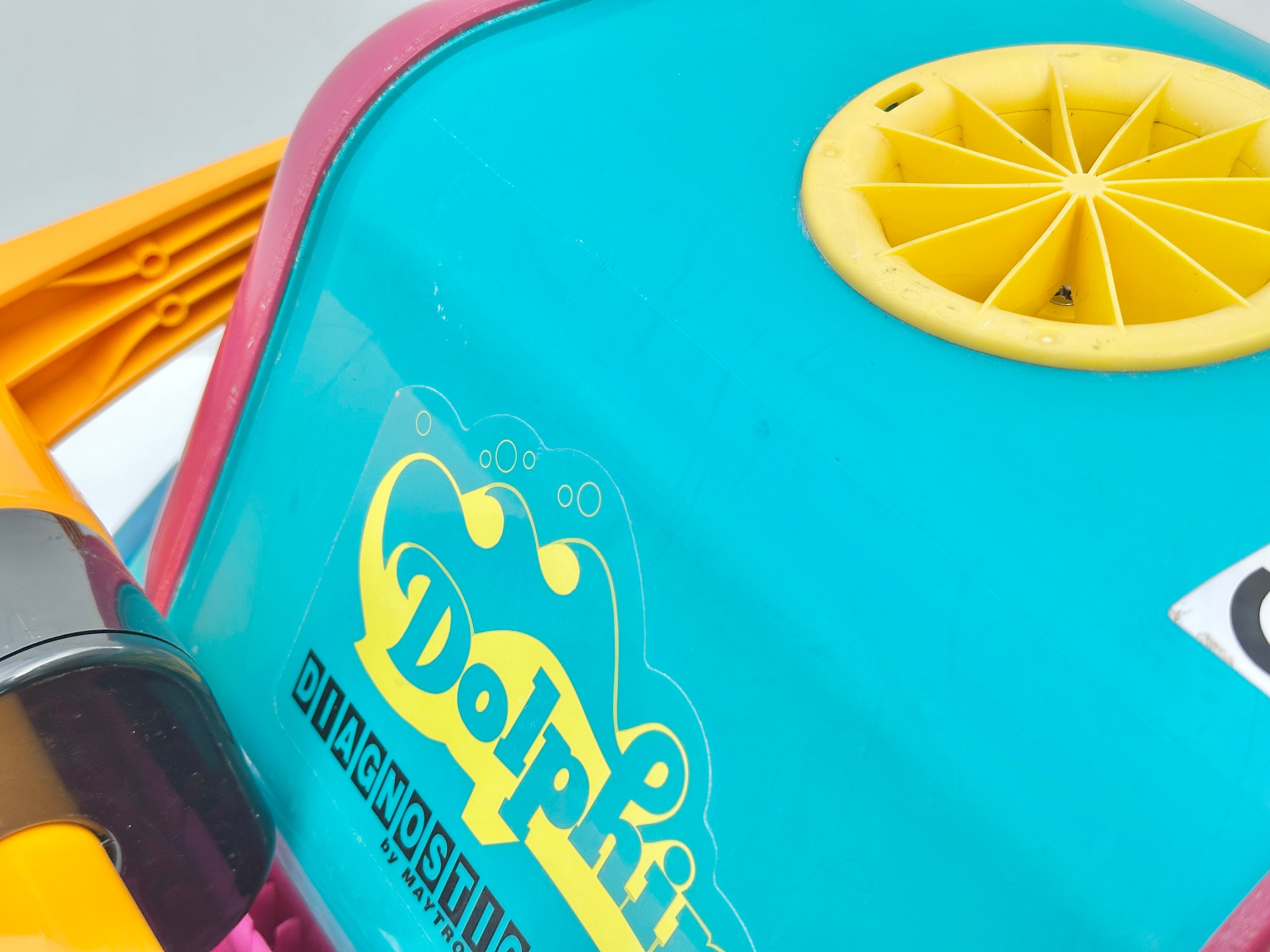 Robot de curățare pentru piscină Dolphin Diagnostic 2001