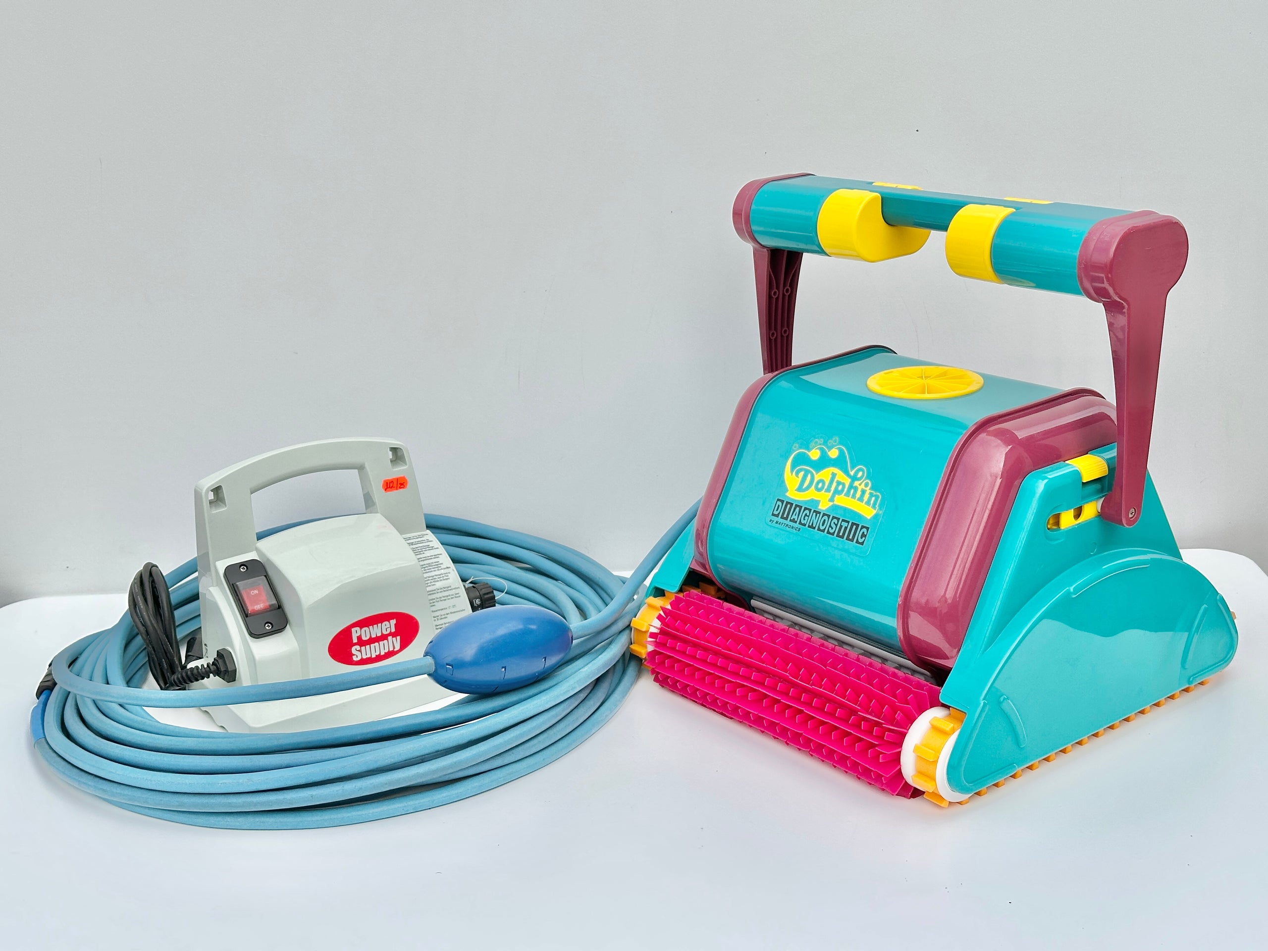 Robot de curățare pentru piscină Dolphin Diagnostic