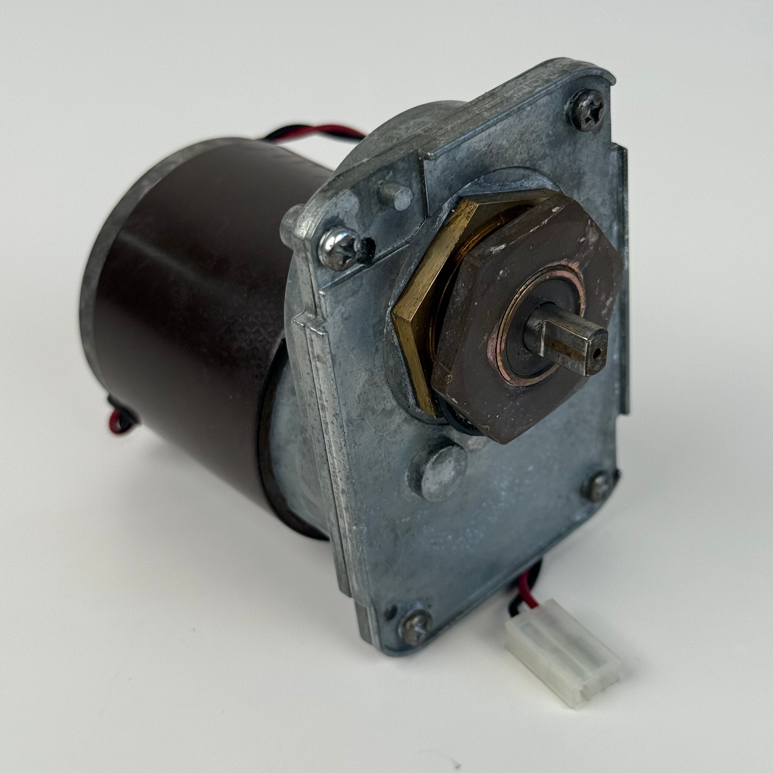 Motor tracțiune pentru robot de curățare piscină Dolphin Maytronics 63ZYC-A5 - Recondiționat (Garanție 12 luni)
