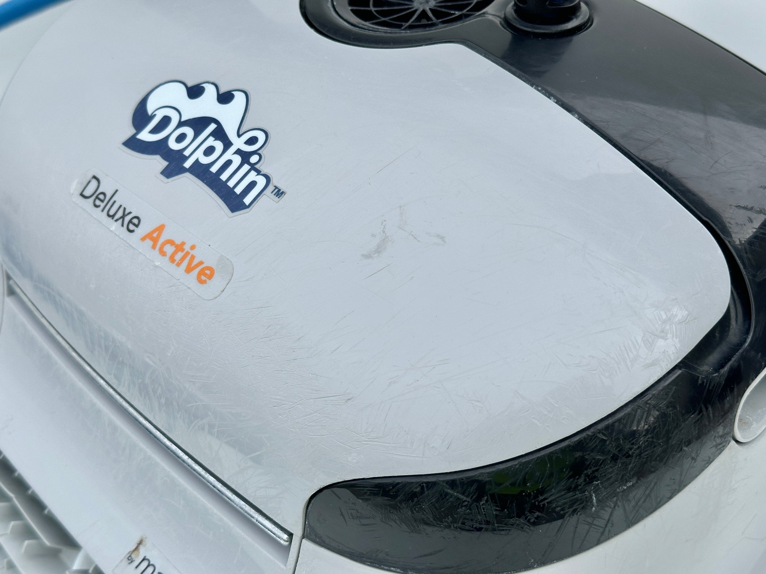 Robot curățare piscină Dolphin Maytronics Comfort Active