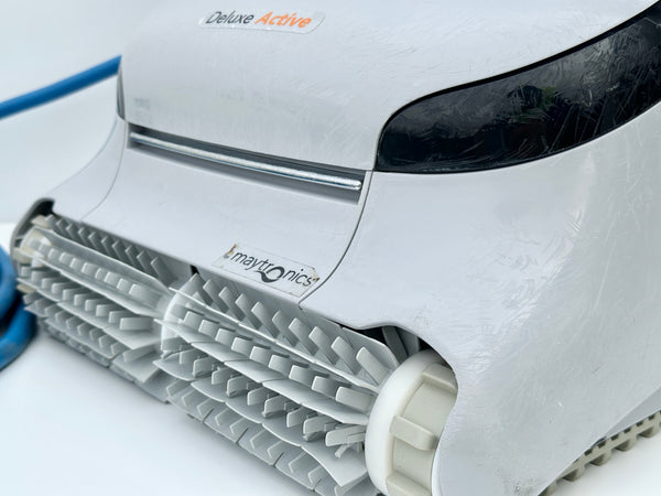 Robot curățare piscină Dolphin Maytronics Comfort Active