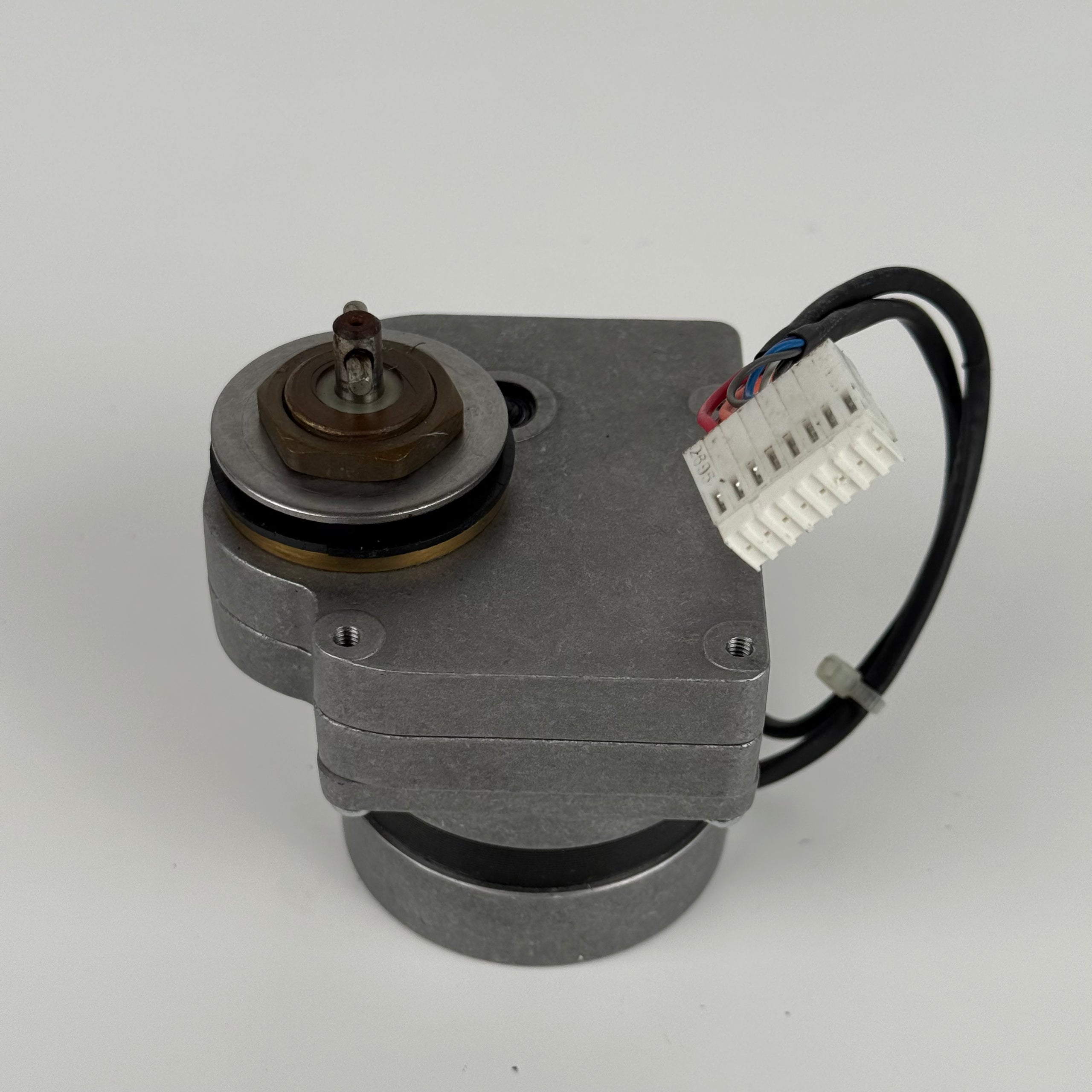Motor tracțiune pentru robot de curățare piscină Aquabot / BWT / Aquatron ME057AG108-SG0025 REV A - Recondiționat (Garanție 12 luni)