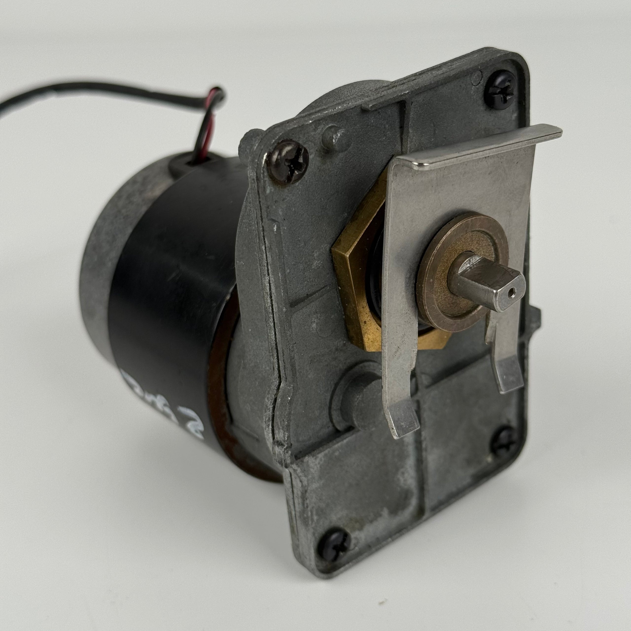 Motor Tracțiune pentru Robot Piscină Dolphin Maytronics 5521254 REV.D - Recondiționat (Garanție 12 luni)