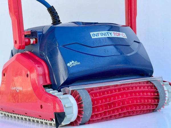 Robot de curățare pentru piscină Dolphin Infinity Top CL