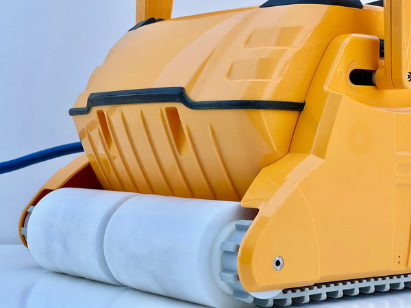 Robot de curățare pentru piscină Dolphin WAVE 100