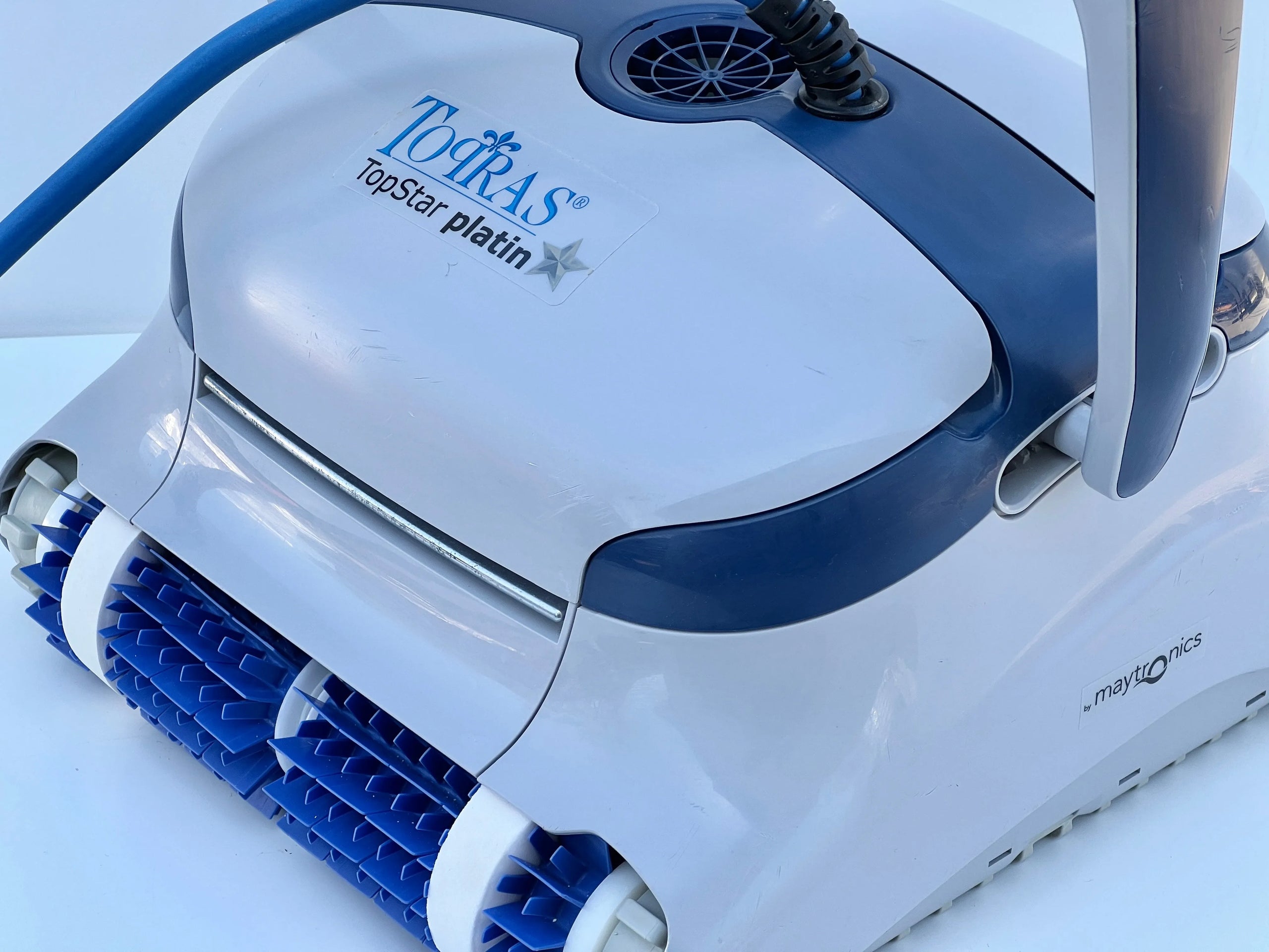 Robot de curățare pentru piscină Dolphin Maytronics TopStar Platinum Wifi IOT