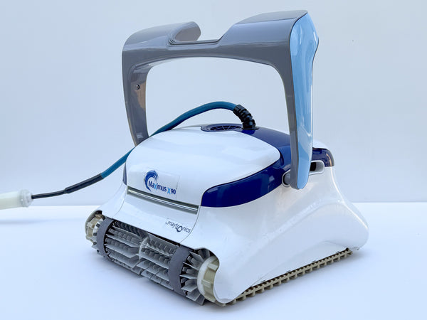 Robot curățare piscină Dolphin Maytronics Maximus X90