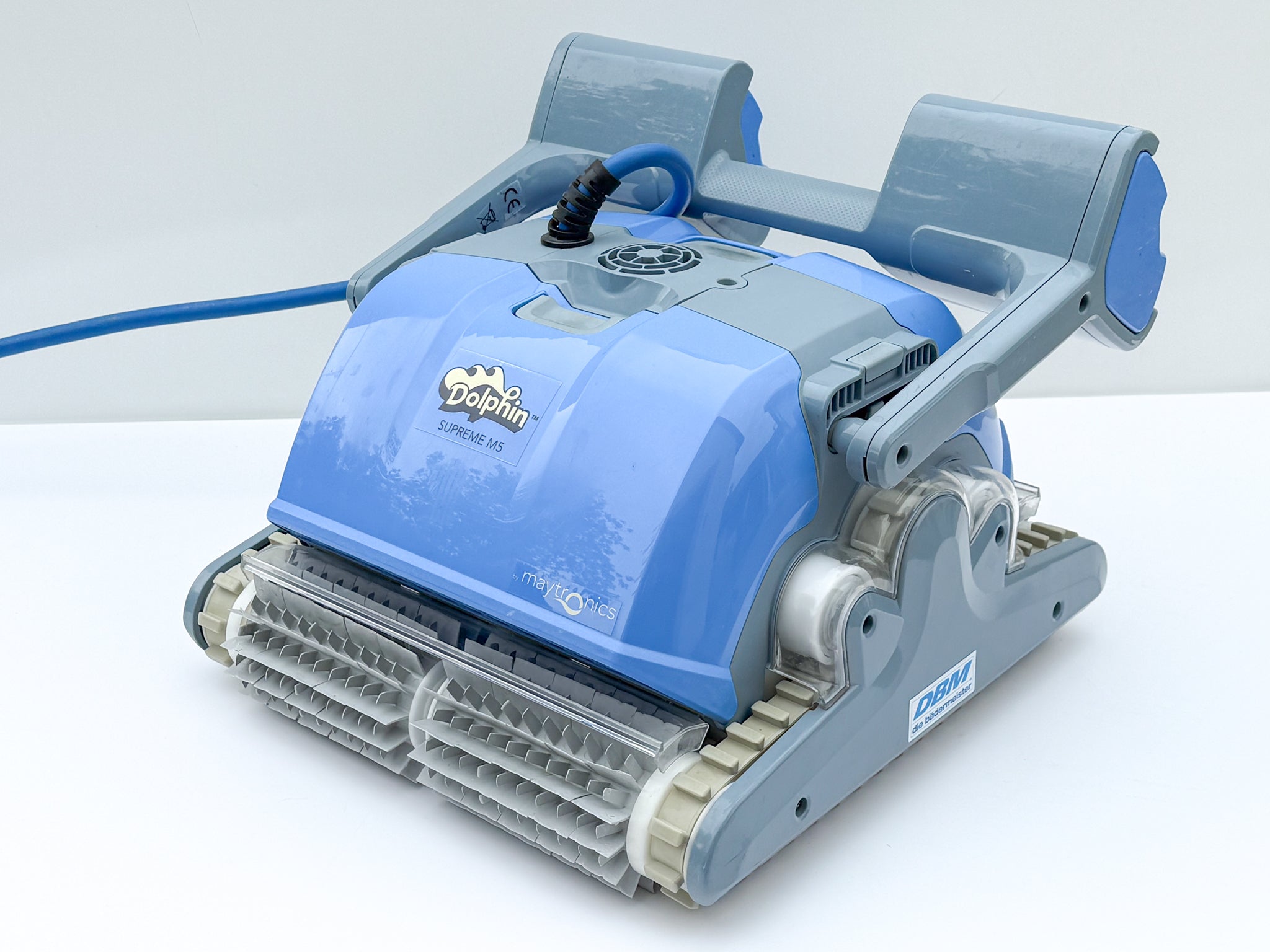 Robot curățare piscină Dolphin Maytronics Supreme M5