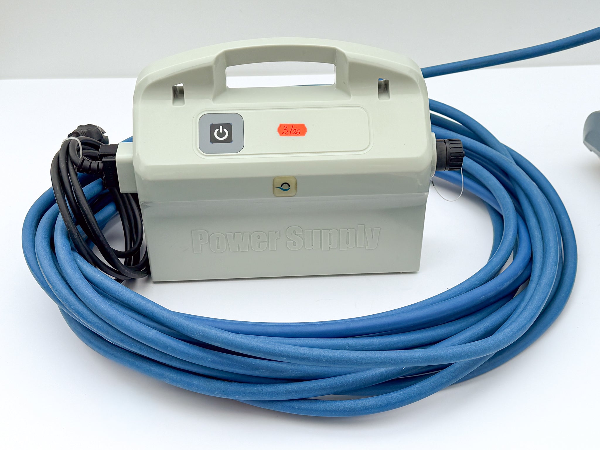 Robot curățare piscină Dolphin Maytronics Supreme M5