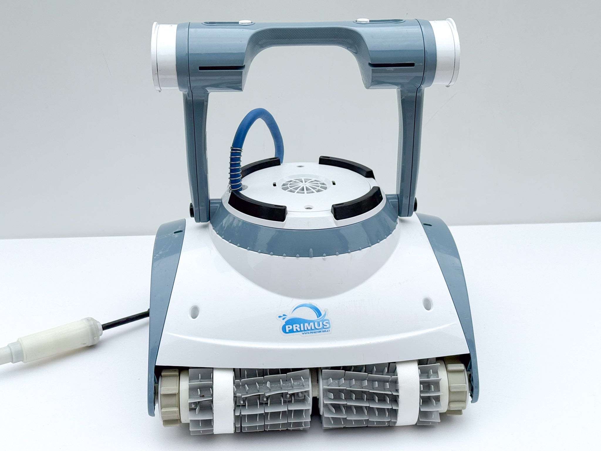 Robot curățare piscină Dolphin Master M5