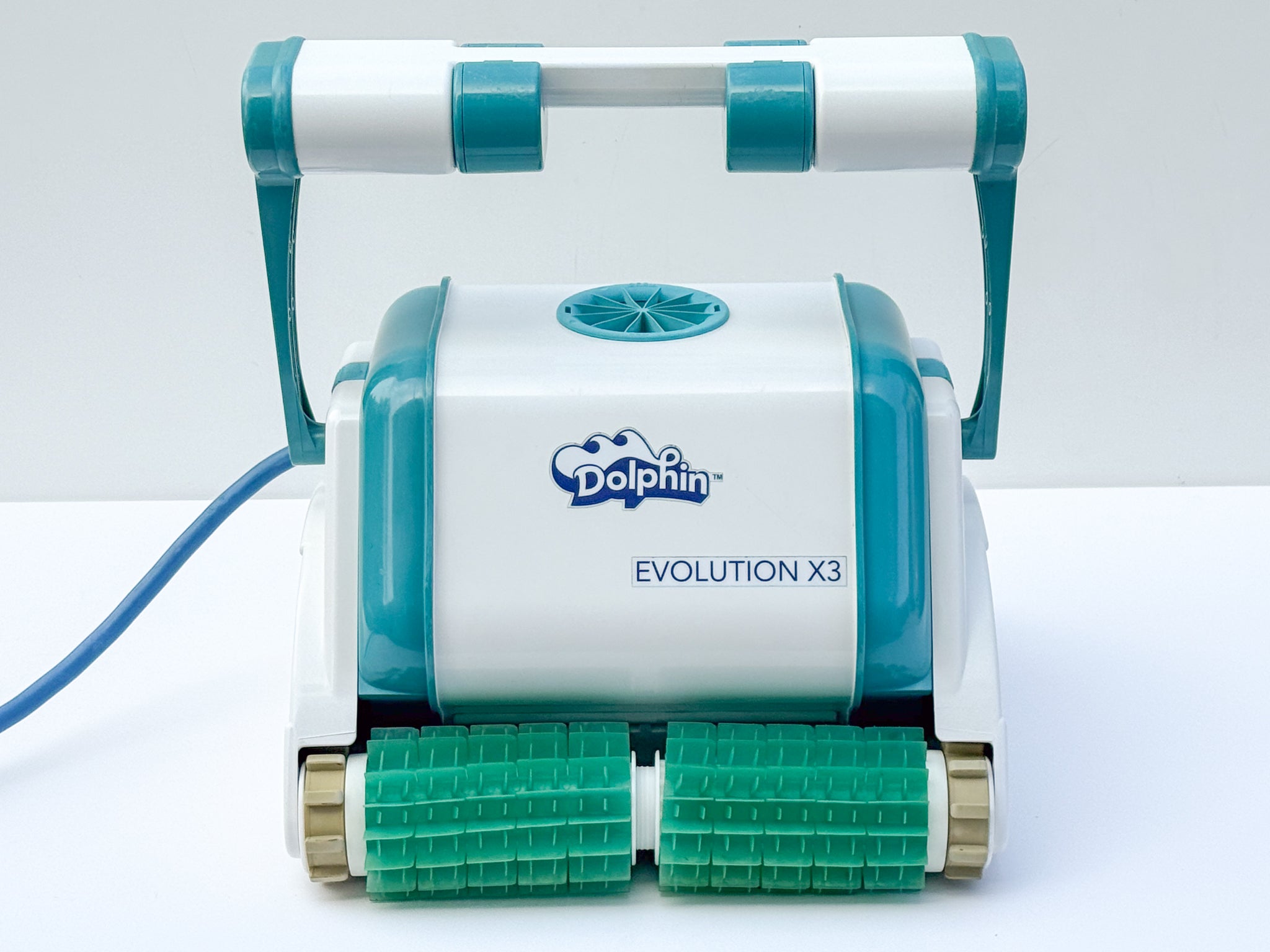 Robot curățare piscină Dolphin Evolution X3