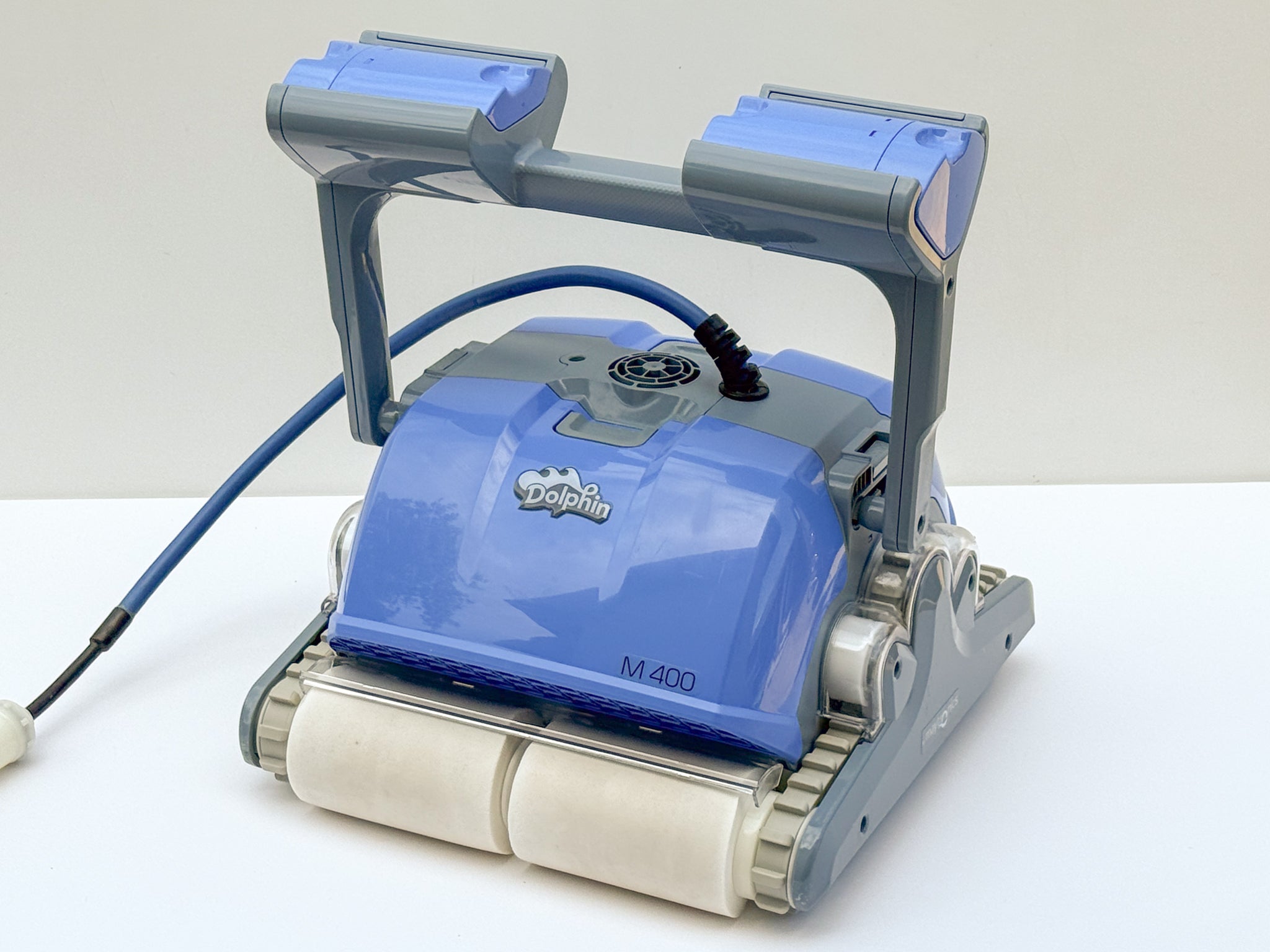Robot curățare piscină Dolphin Maytronics M400